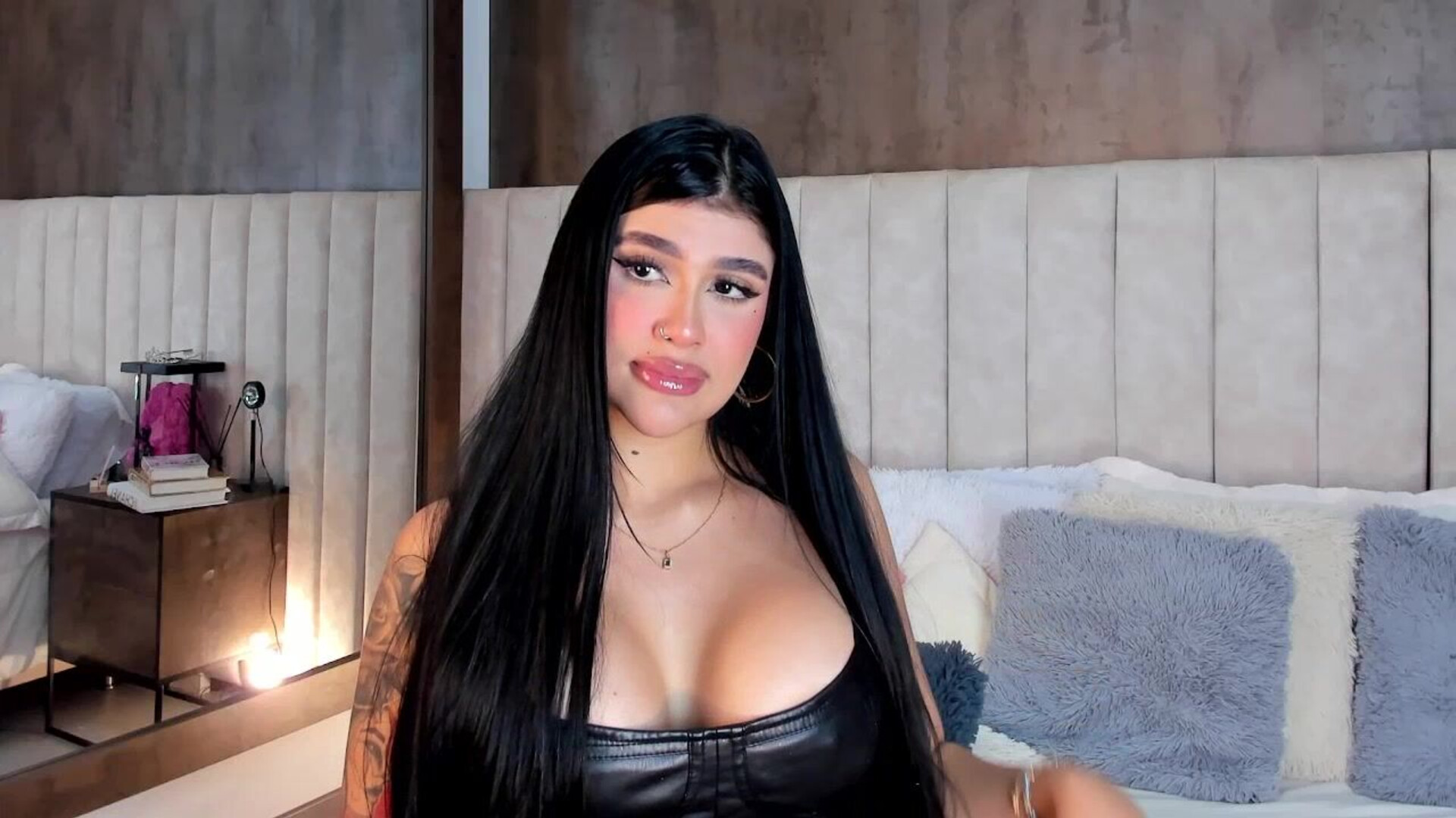 ninnazambrano 2025 12 26 13h23m41s - webcam