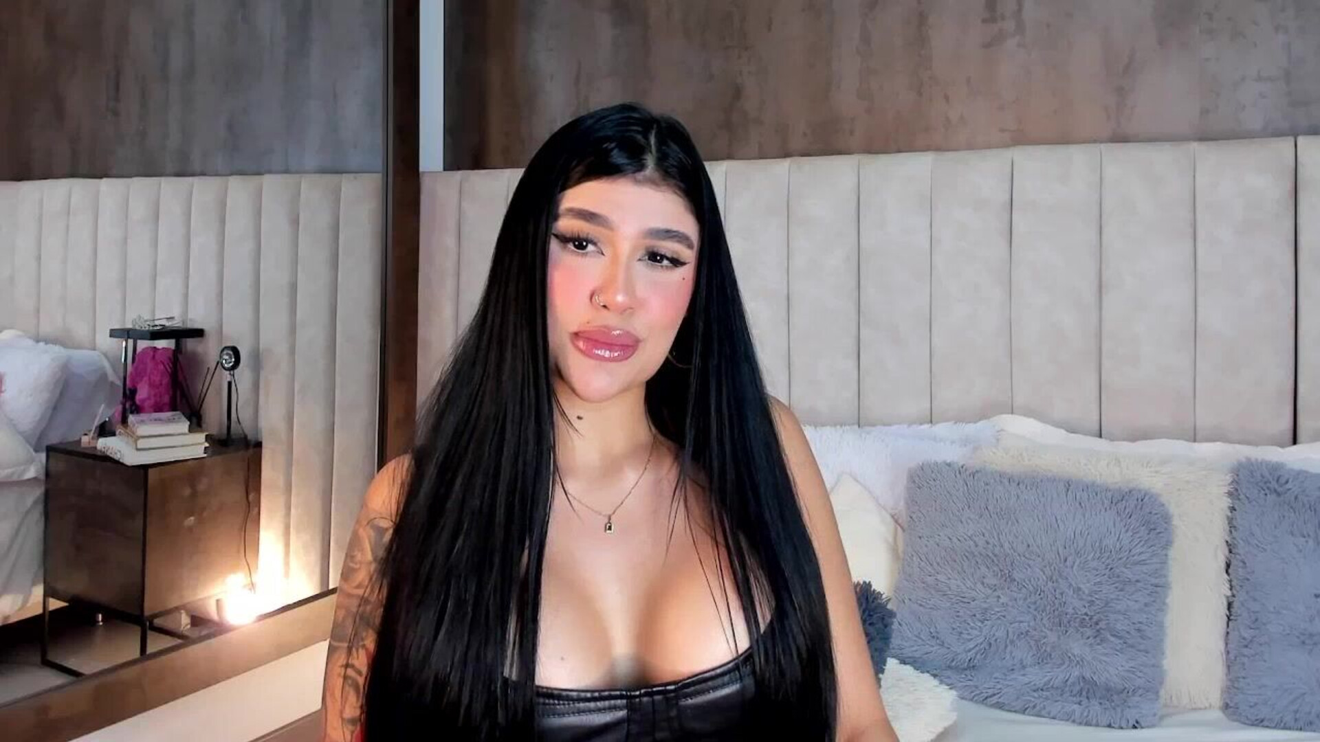 ninnazambrano 2025 12 26 13h23m41s - webcam