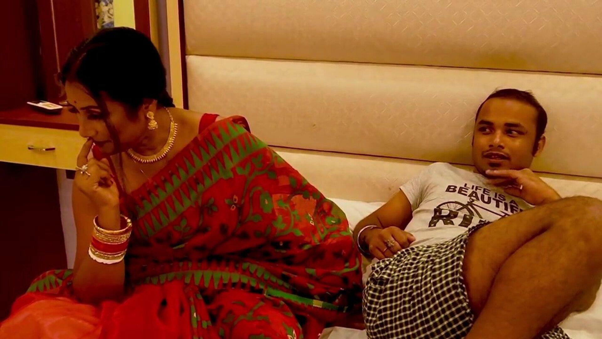 Dirty Bhabi Uncut (2023) Hindi Short Film 2 - sapnasappu - tinanandy - tinadutta - sucharitabhattacharya - zoyarathore - kajalchauhan - jyotimishra - anmolkhan - fetish - blowjob