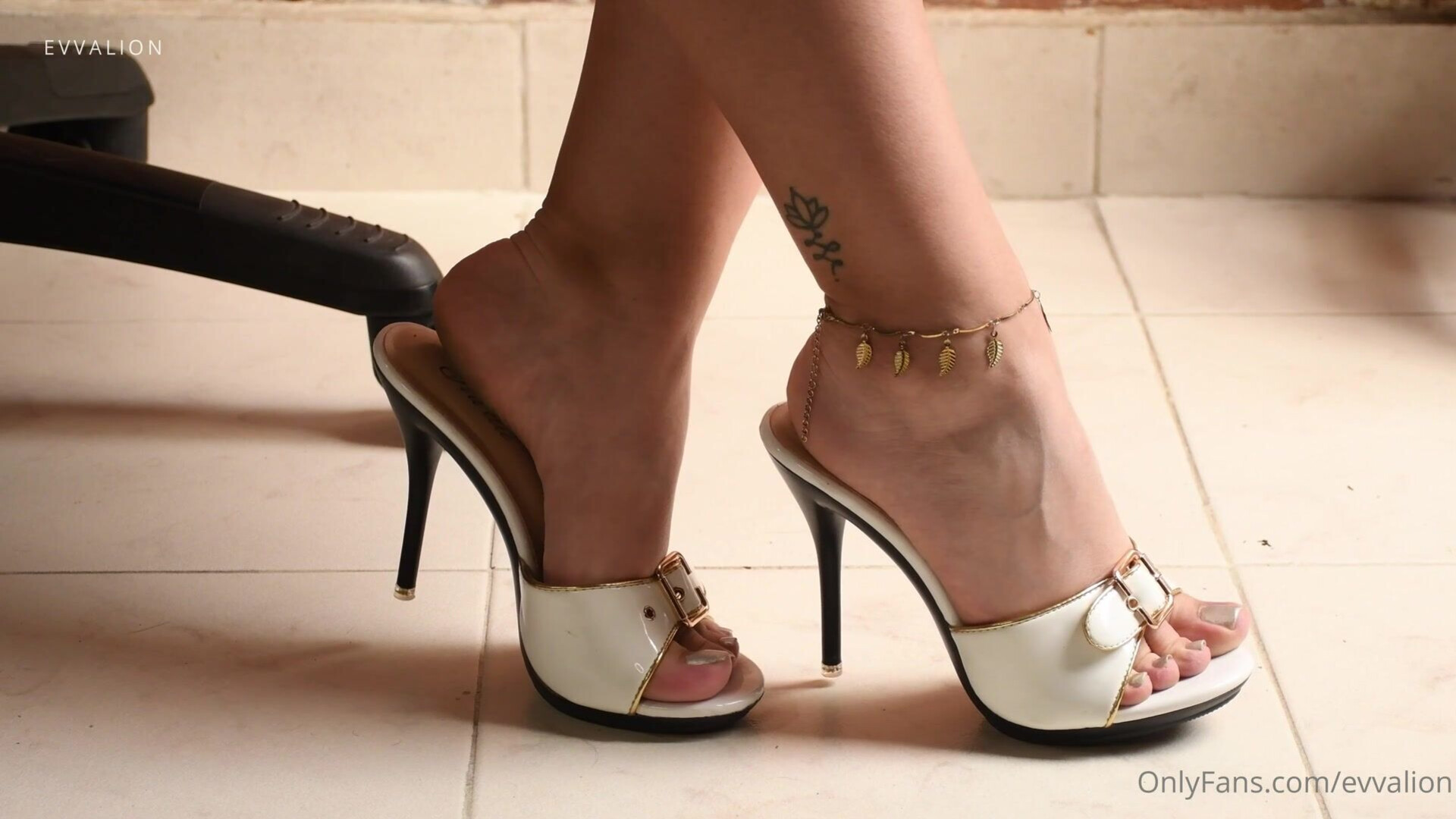EvvaLion Hi Footlovers Do you like my white high heels - evvalion - foot fetish - sexy feet - latina feet - high heels - shoes - foot tease