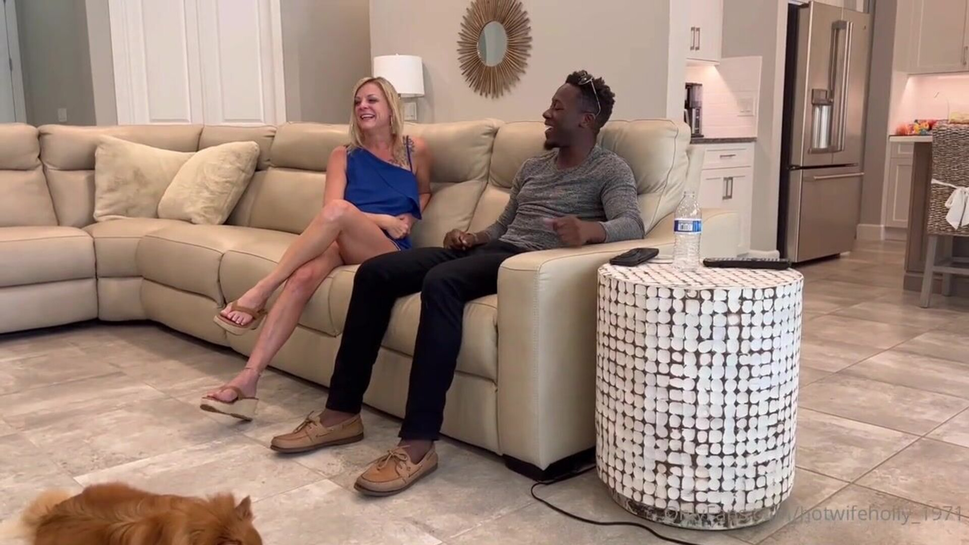 Hotwife Holly & Slimdarklife - interracial