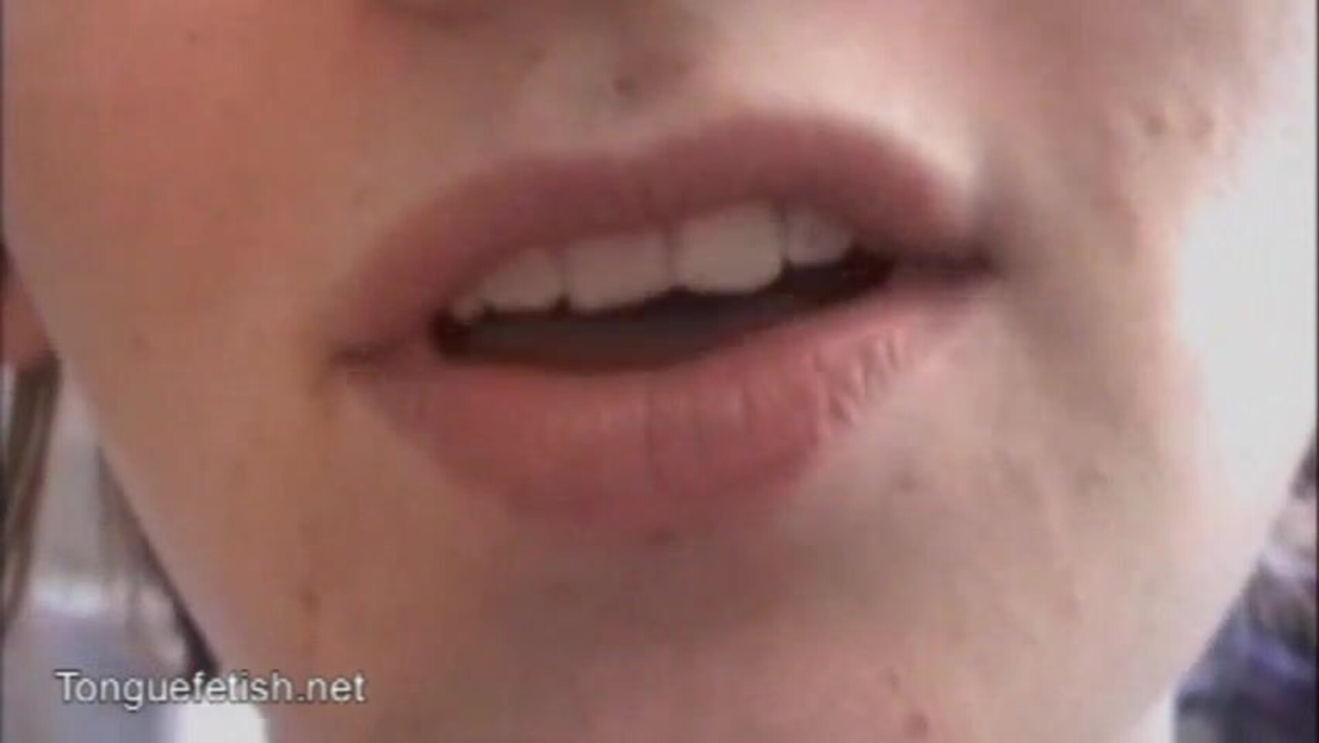 LISA BARLOW SWEET TEEN LONG TONGUE BLOWJOB A - teen - sweet - voice - long - tongue - blowjob - pov