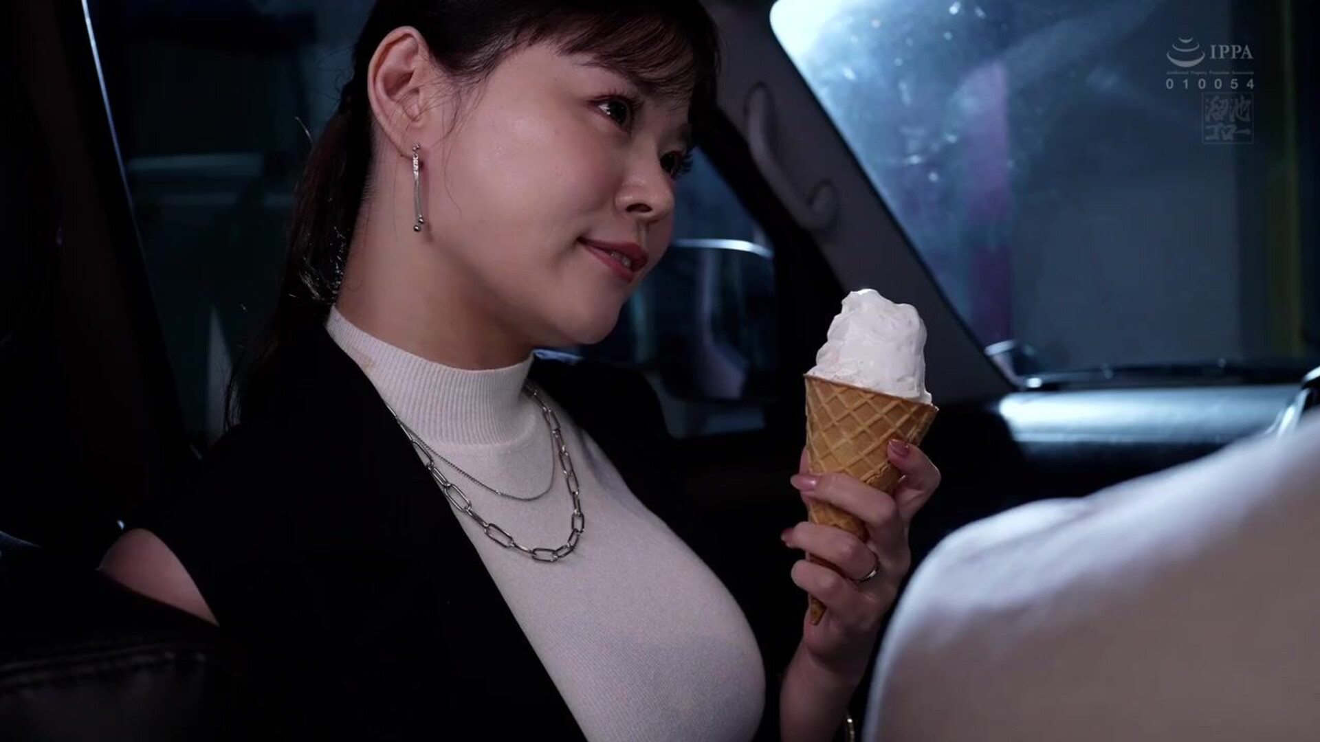 MFYD 112 She makes men cum and cums instinctively Excl - asian