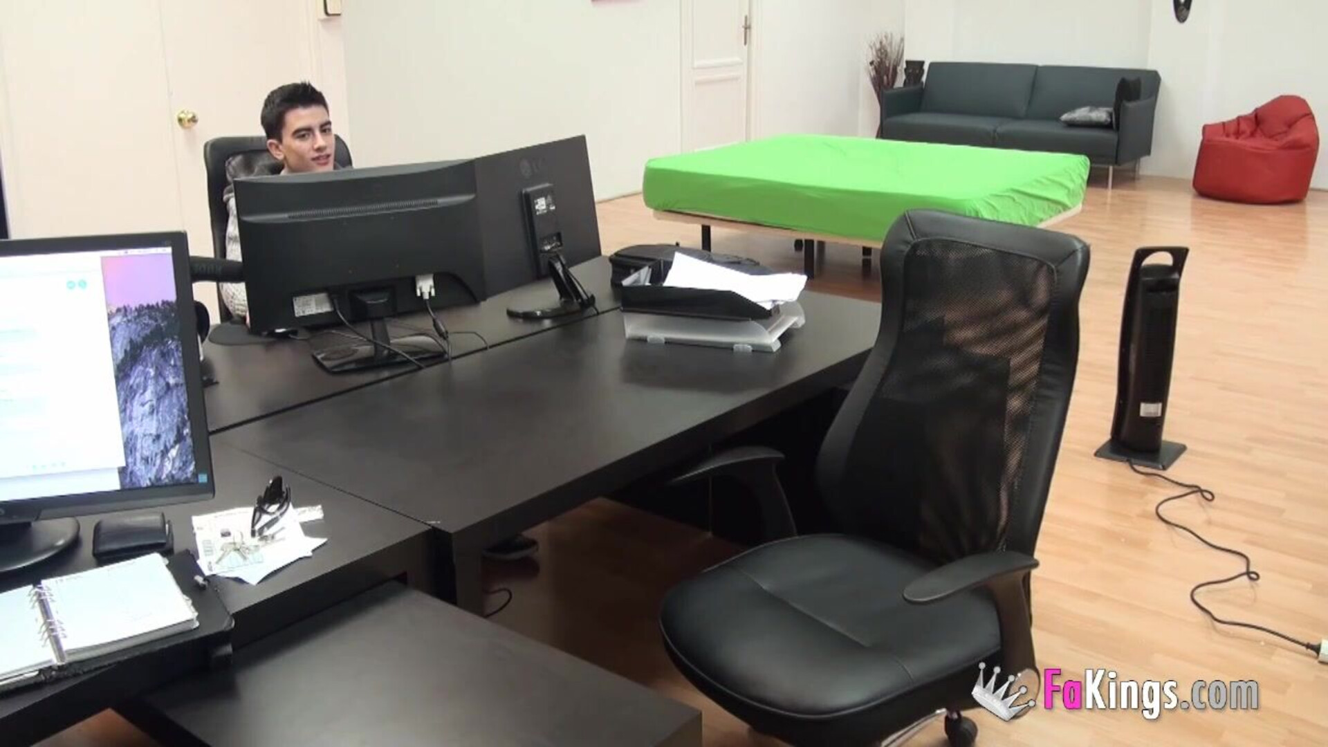 Misa La JOVENCITA RUSA de 20 años que está obsesionada con follar sin condón - latin - spanish - blowjob