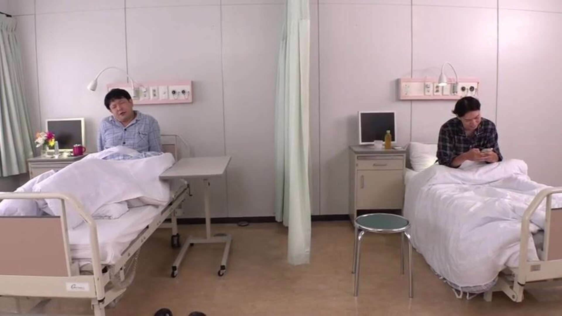 My Brother's Wife Came To Visit Me In Bed While I Was In The Hospital... Yoshii Miki - japonese - asian - mature