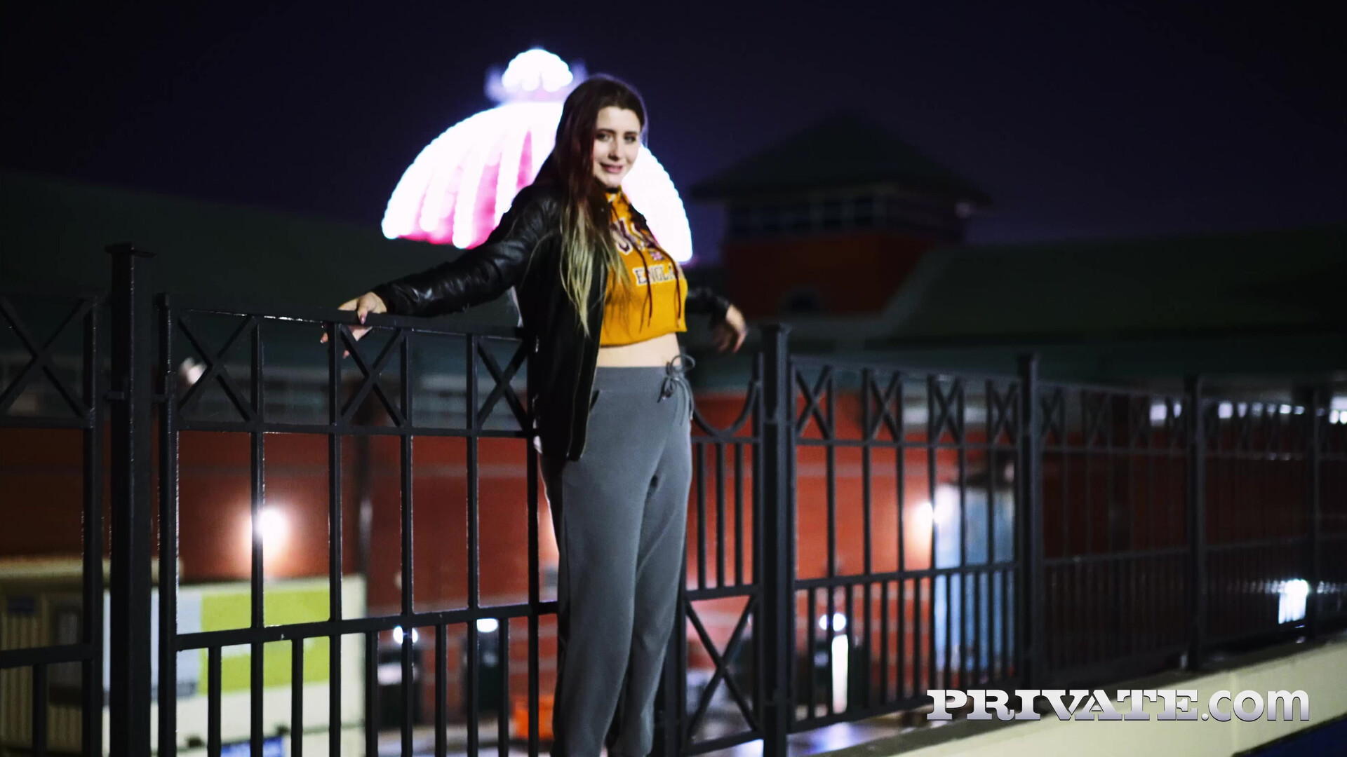 Shi Offical The Grind Sexy Music Girls 4 2160p - brunette