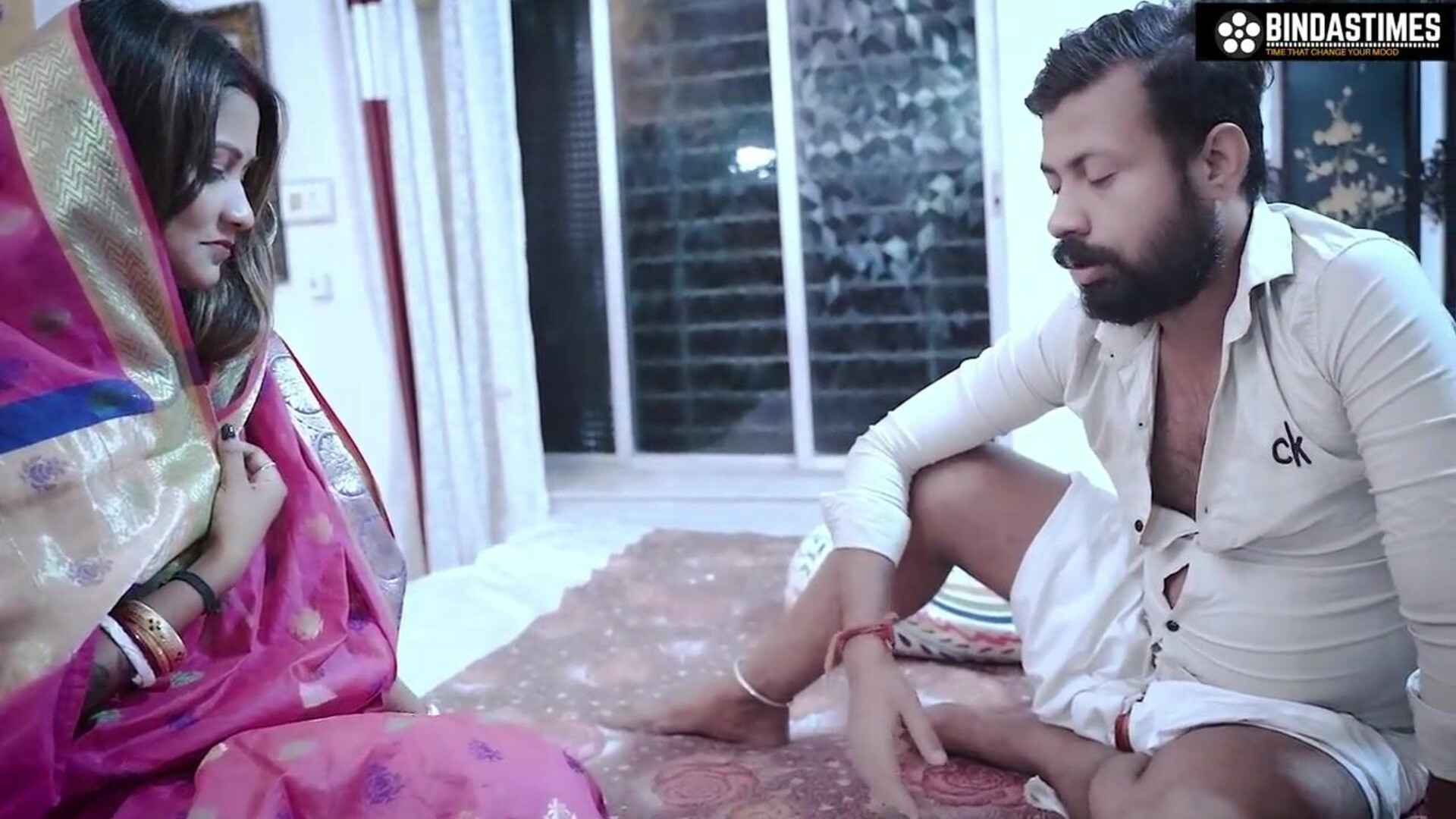 Tharki Dewar Uncut (2023) BindasTime Hindi Short Film - sapnasappu - tinanandy - tinadutta - sucharitabhattacharya - zoyarathore - kajalchauhan - jyotimishra - anmolkhan - fetish - blowjob