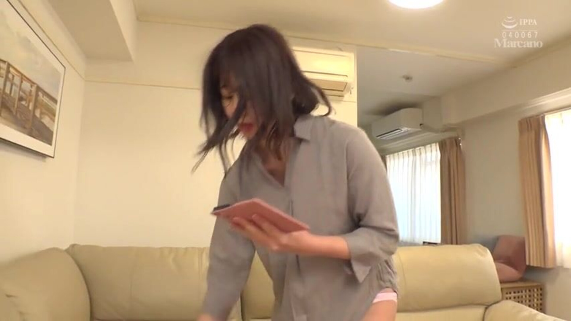 UZU 008 Unresponsive Sex The Smartphone addicted Sisters Don t Realize They re Being - asian