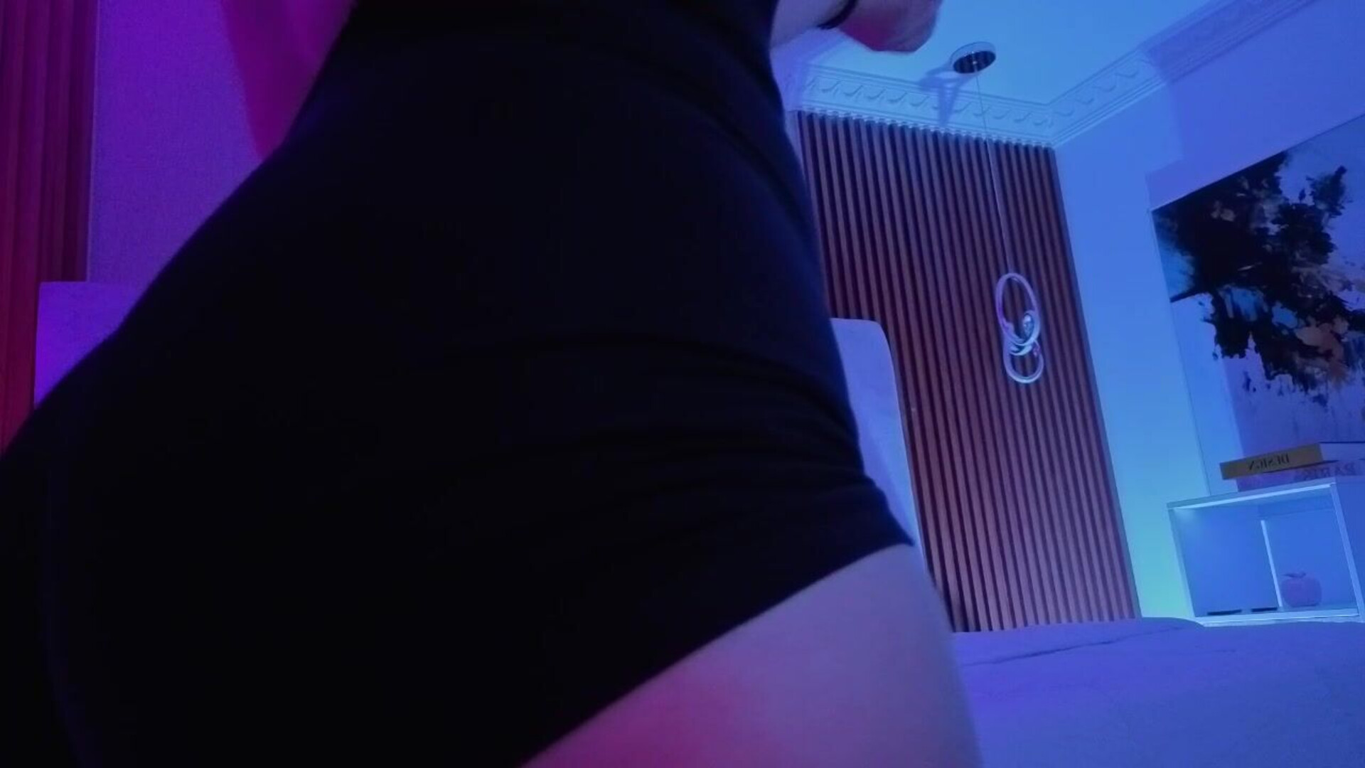 arianna suarez1 2025 11 30 11h45m38s - webcam