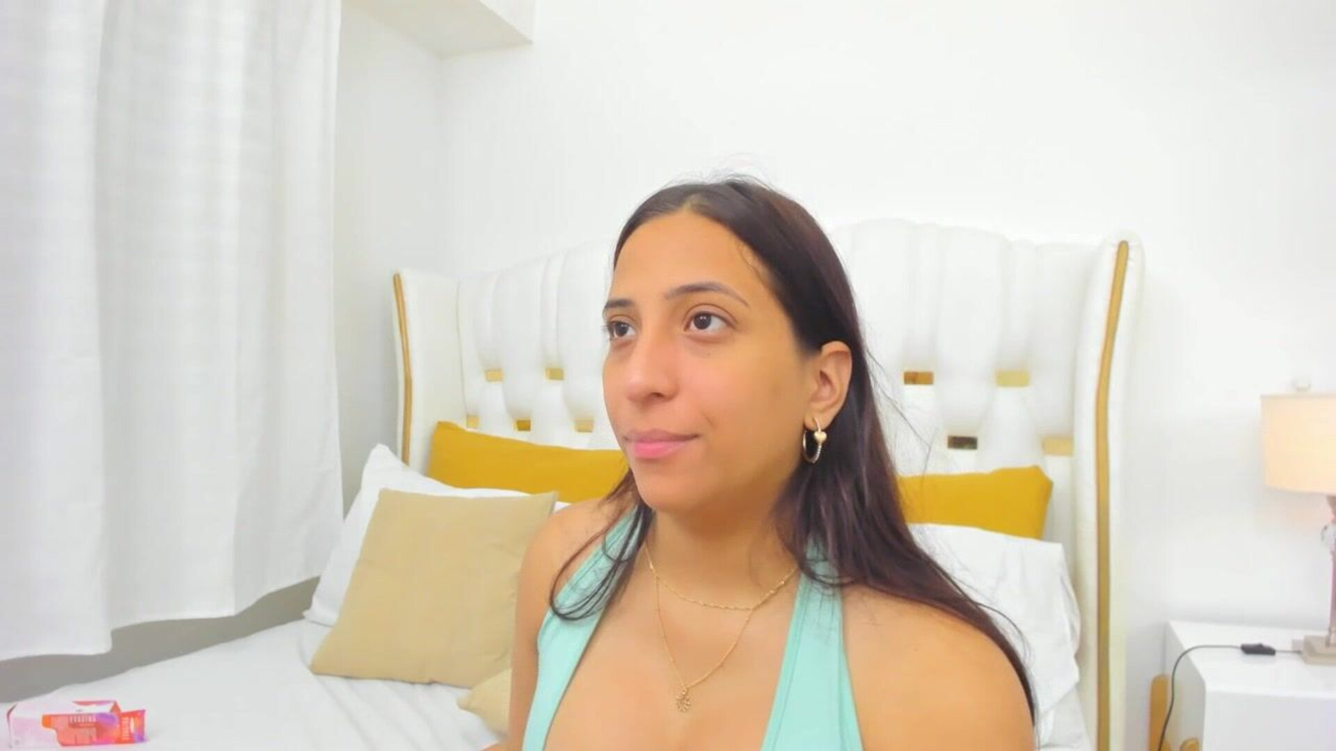elianaasuarez 2026 01 11 00h48m53s - webcam