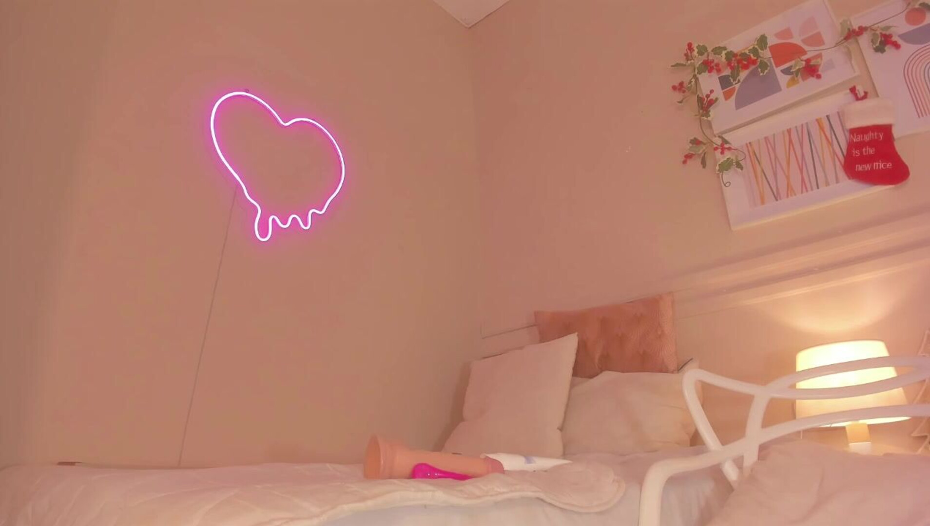 emily cb 2025 12 21 07h41m55s - webcam