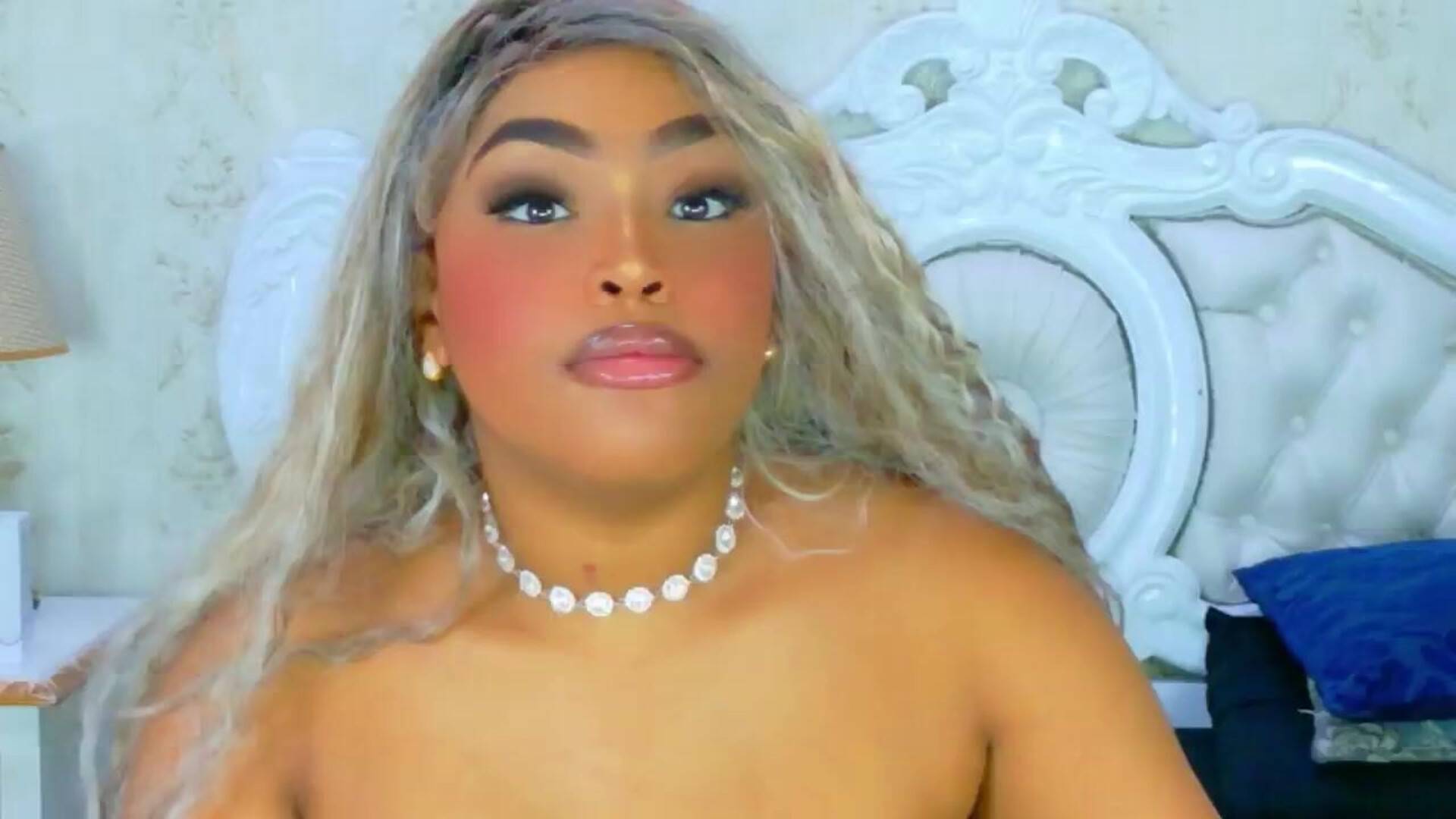 tianah glow 2025 12 29 15h44m19s - webcam