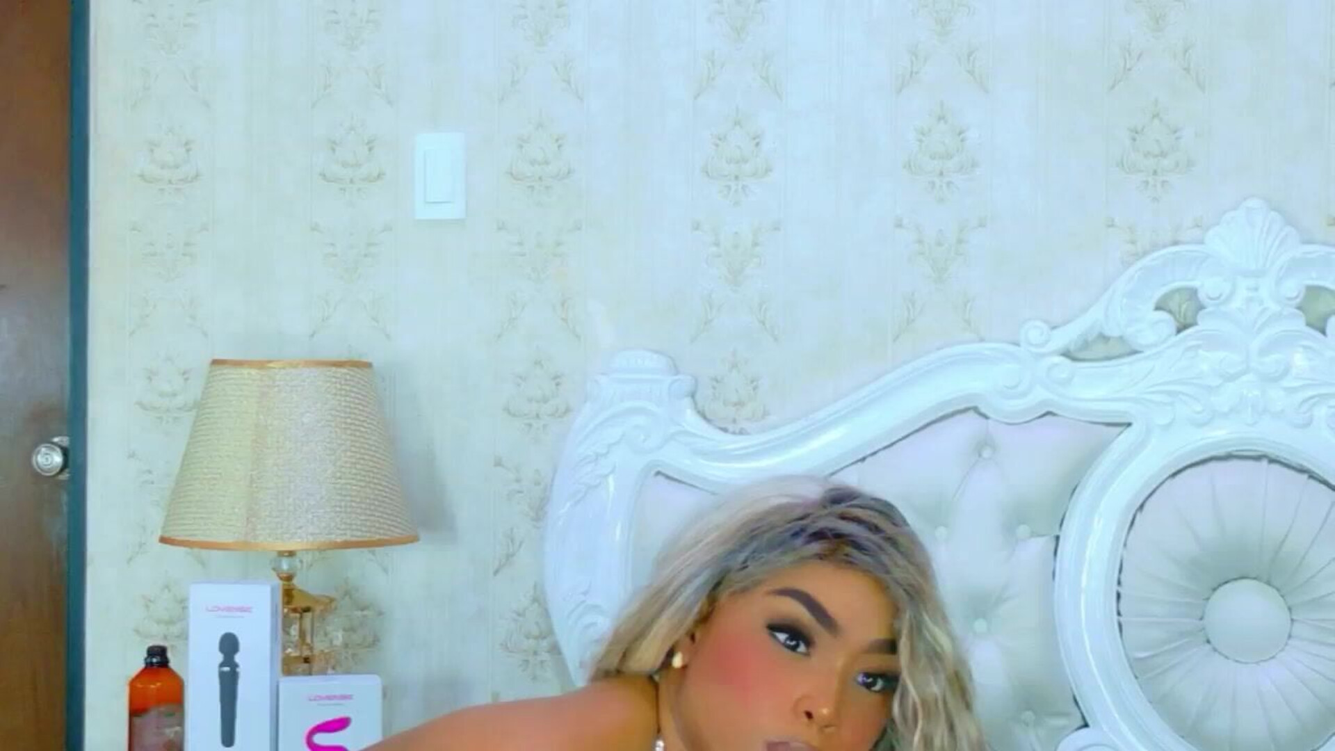 tianah glow 2025 12 29 16h19m54s - webcam