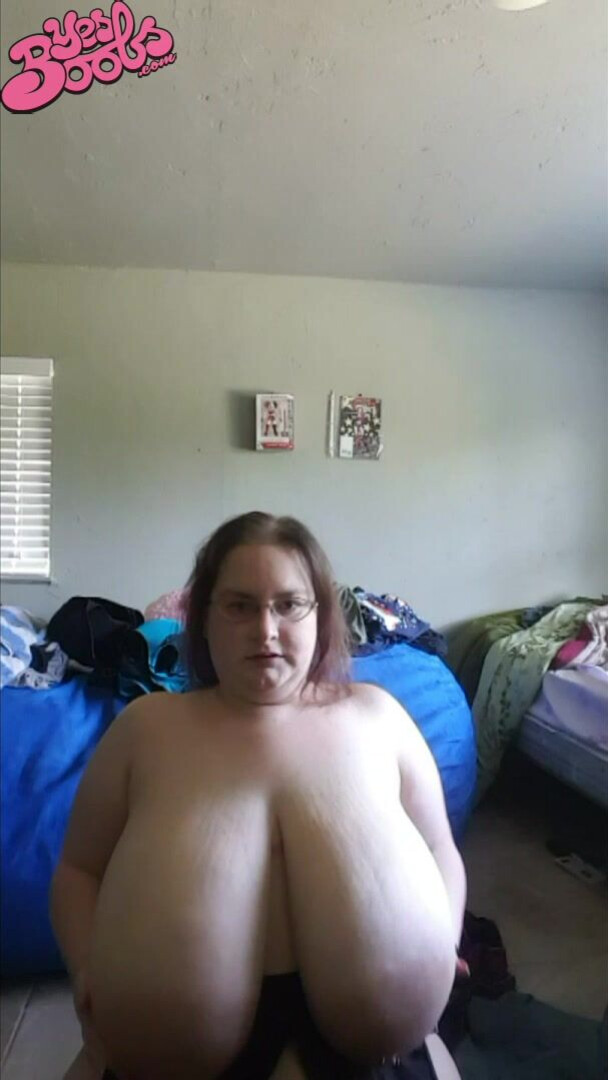 Alyson Galen Humongous Boobs In A Bikini - solo - bbw - amateur