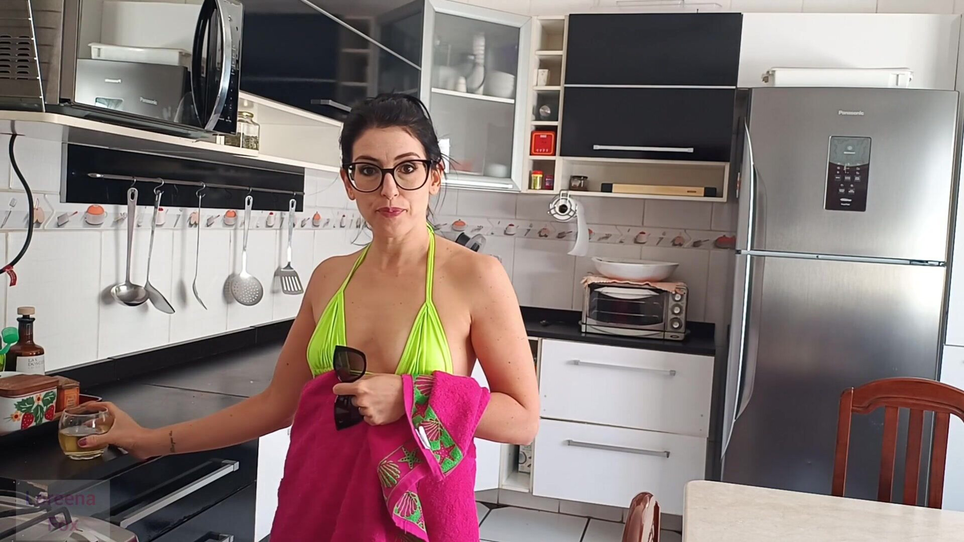 Best Friend Betrayal Milf Stepmom - big ass - babe