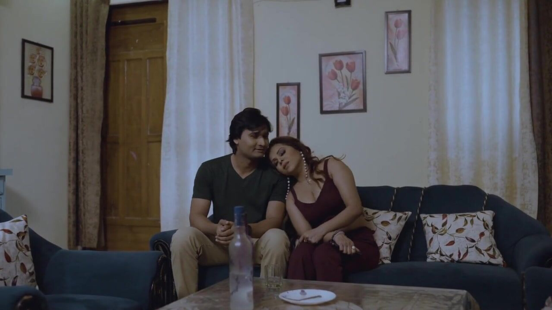 Broker Season 01 Episodes 01 to 03 (2024) Woow Hindi Hot Web Series - bhartijha - priyagamre - leenasingh - sharonparmar - ayushibhowmick - prajaktajahagirdar - peehukanojiya - pihusharma - malvikatomar - poojasinha