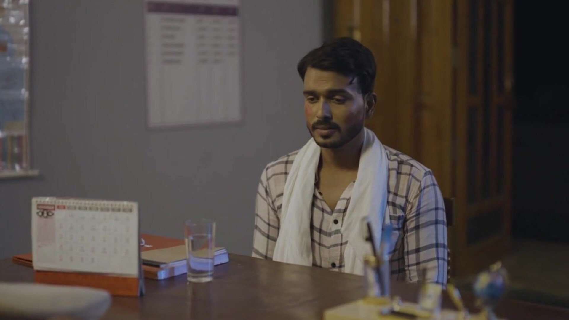 Broker Season 01 Episodes 01 to 03 (2024) Woow Hindi Hot Web Series - bhartijha - priyagamre - leenasingh - sharonparmar - ayushibhowmick - prajaktajahagirdar - peehukanojiya - pihusharma - malvikatomar - poojasinha
