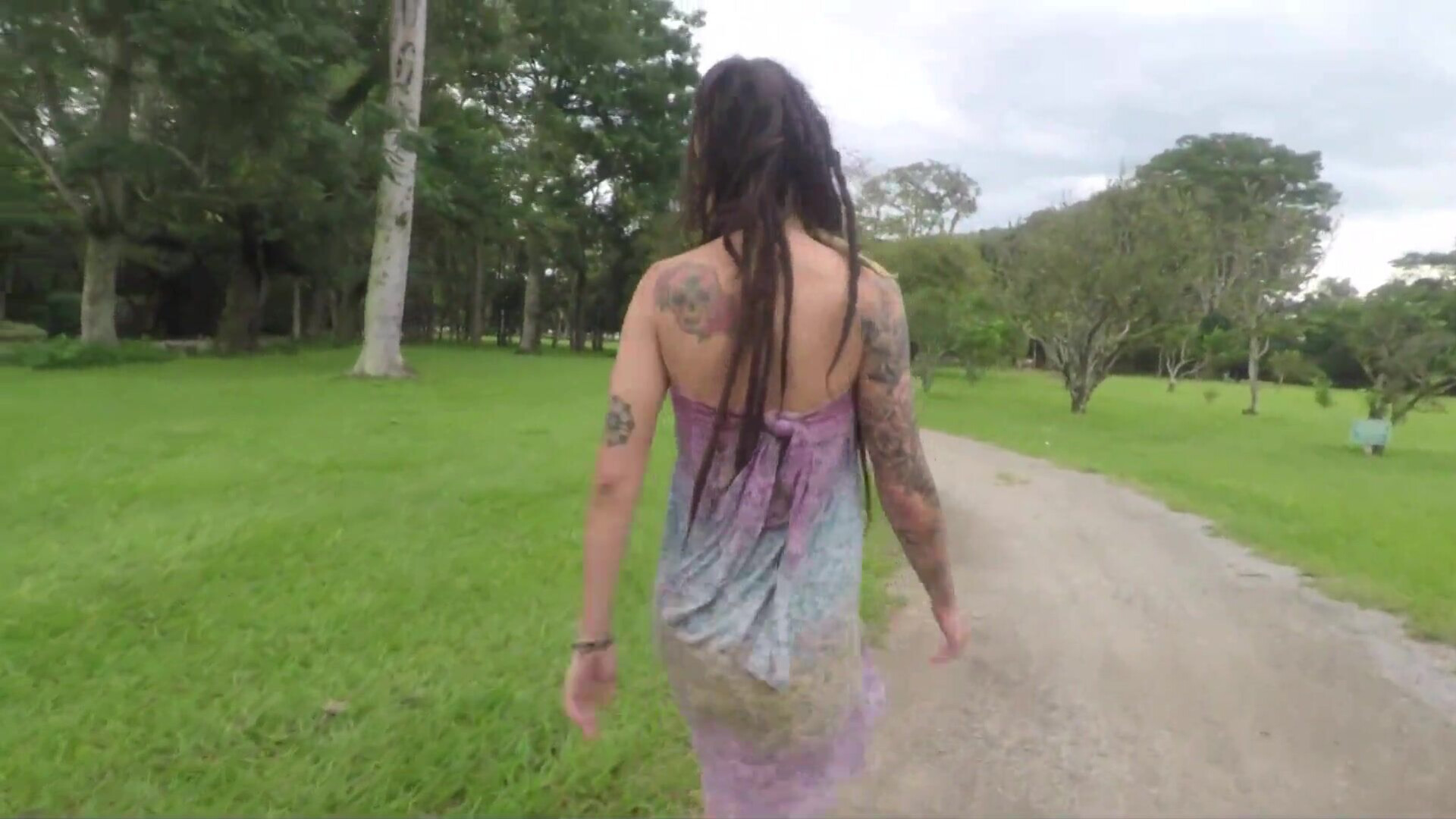 DH 03 Naughty plays with her ass in a public park! 1080p - brunette - beautiful - tattoo