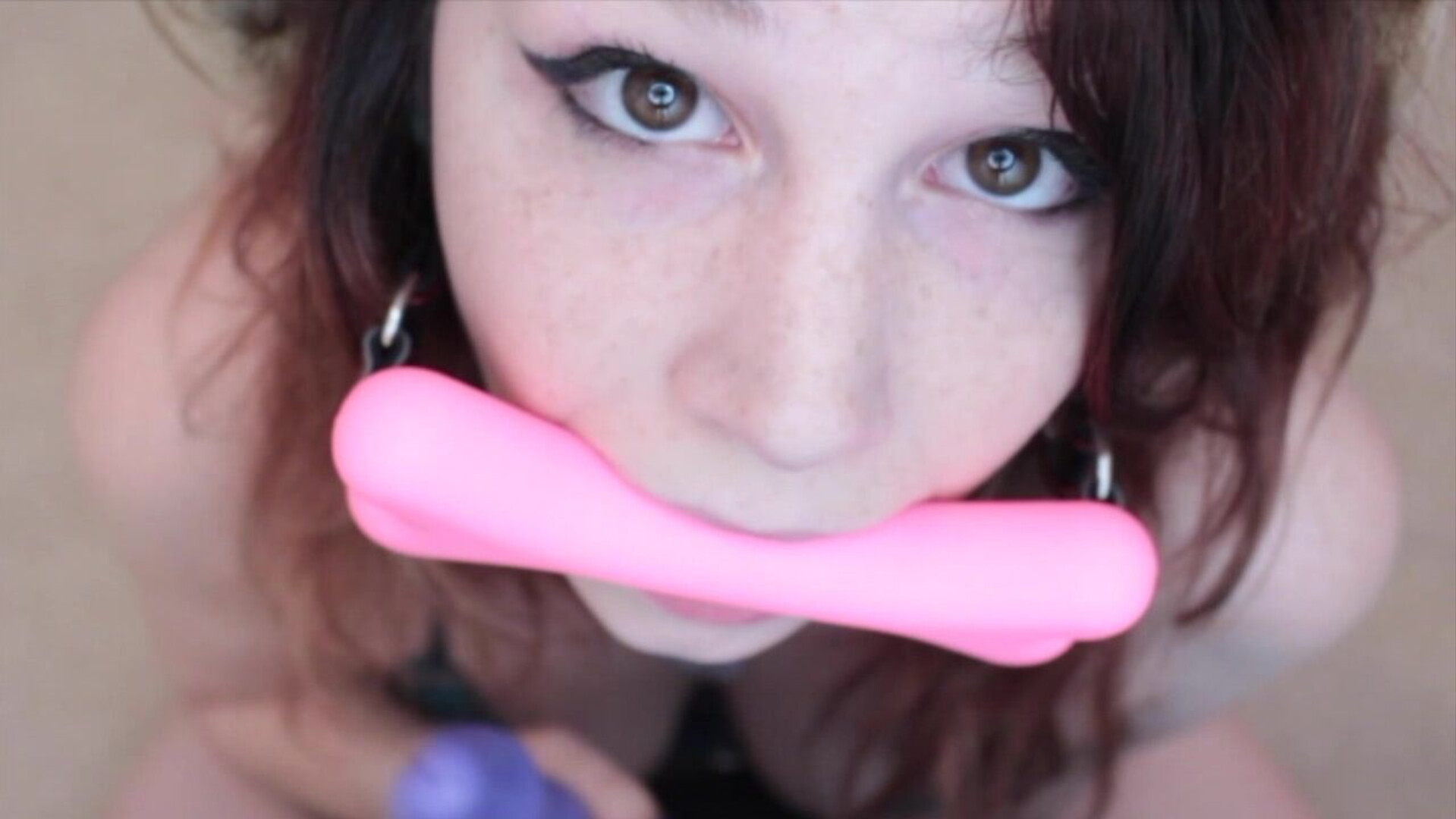 Daisy Marz Puppy Girl Gets It Doggy Style - solo - amateur - small tits