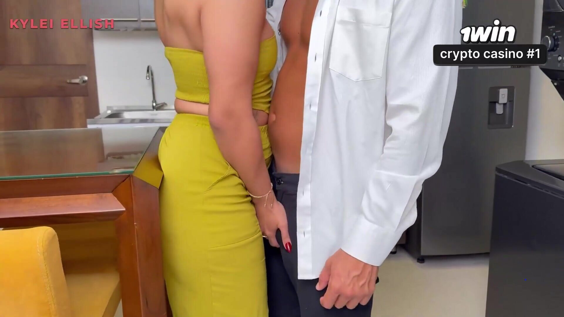 Hot latina mummy with phat rump woos client with rough sex - xxx - culos grandes - natural tits - big butt - big dick blowjob - hot milf - rough - culo grande - amateur - hardcore rough sex