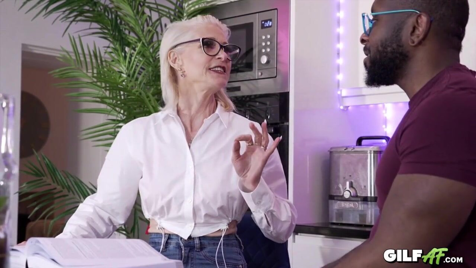 Jacy Granny’s Got the Answers - milf - big ass - blowjob