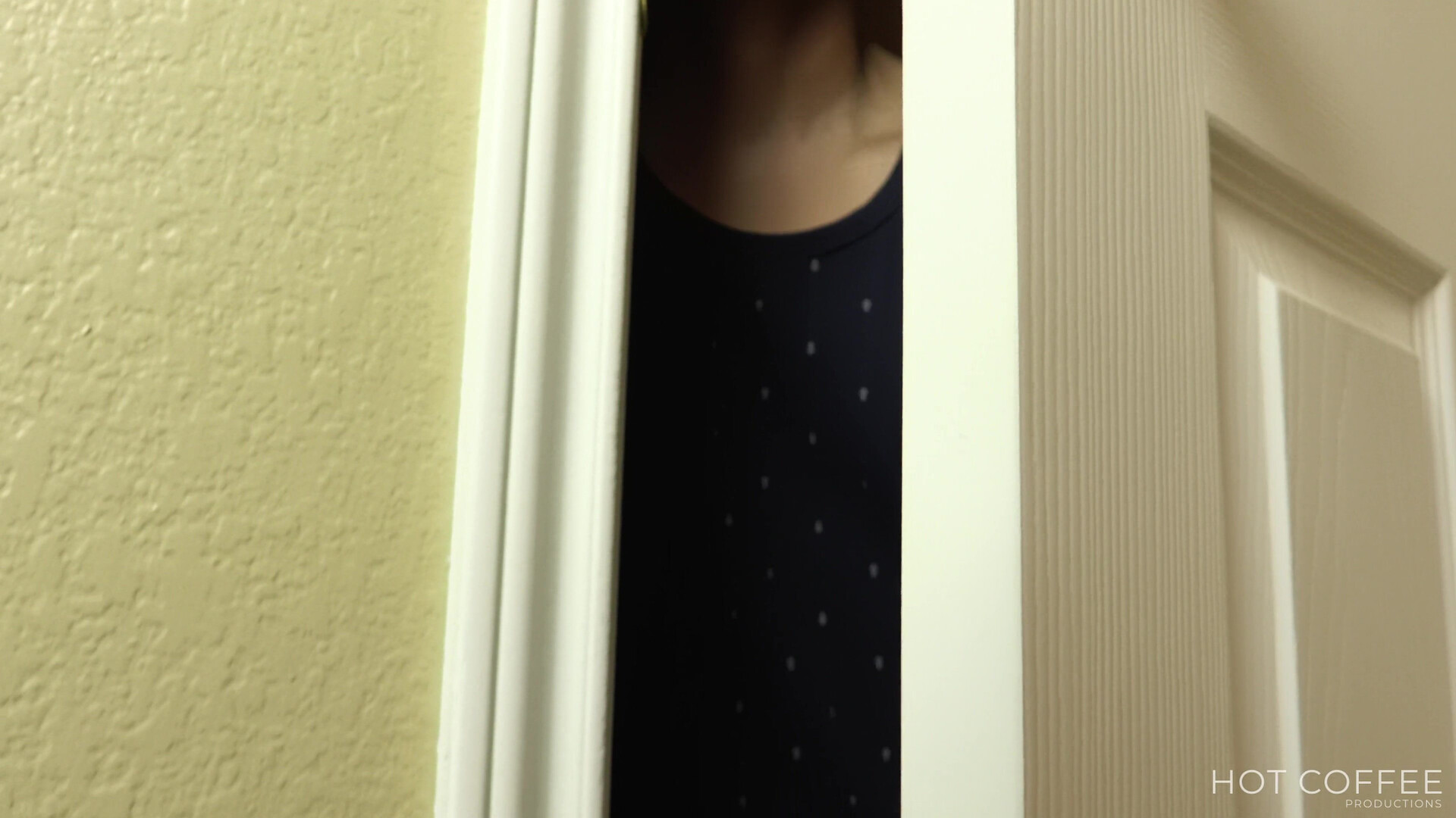 JollaPr Stepbrother Peeps Through Door As His Stepsis Plays With Her Dildo - milf - big ass - big tits