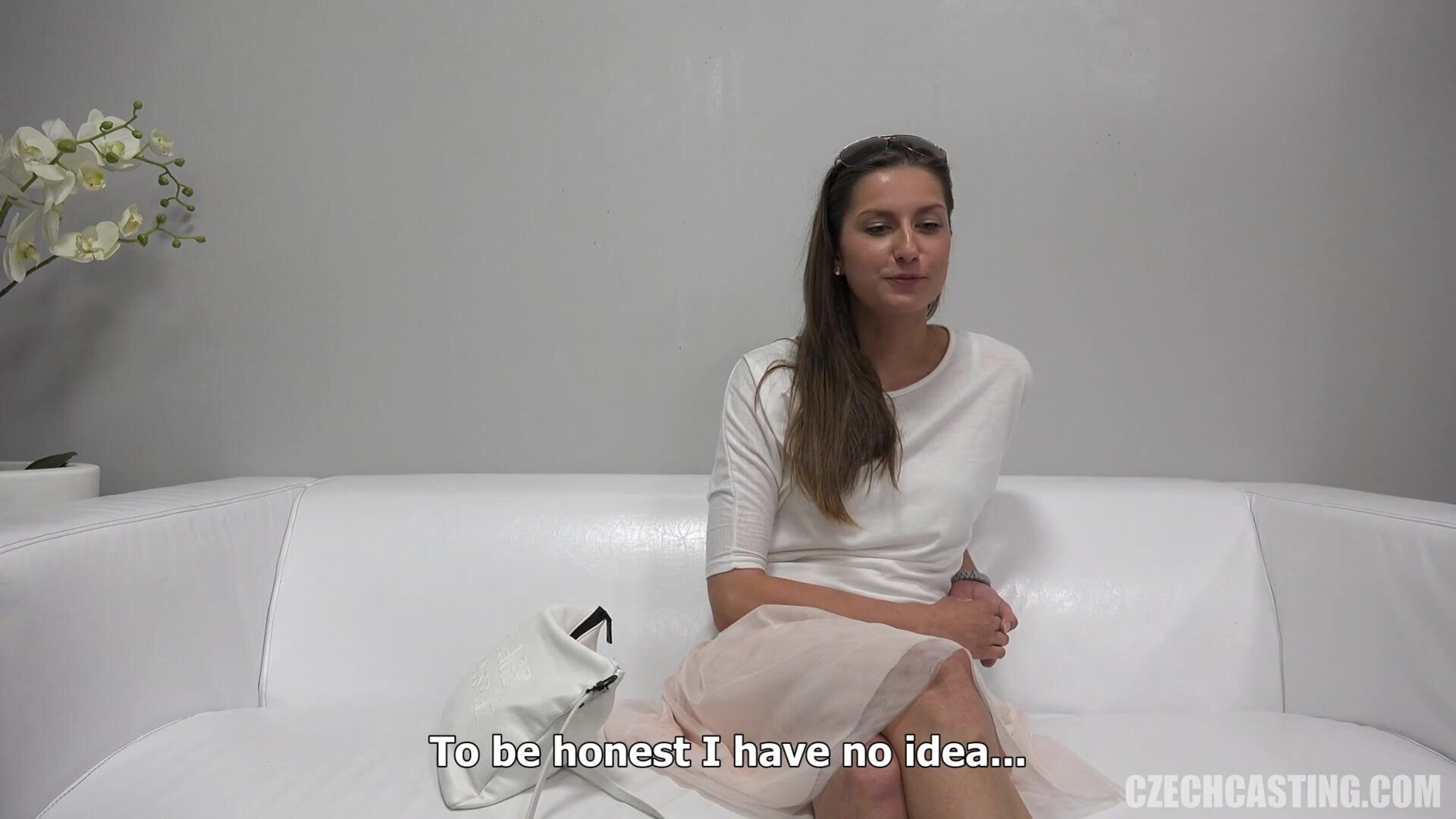 Karolina Casting e1587 1080p - brunette