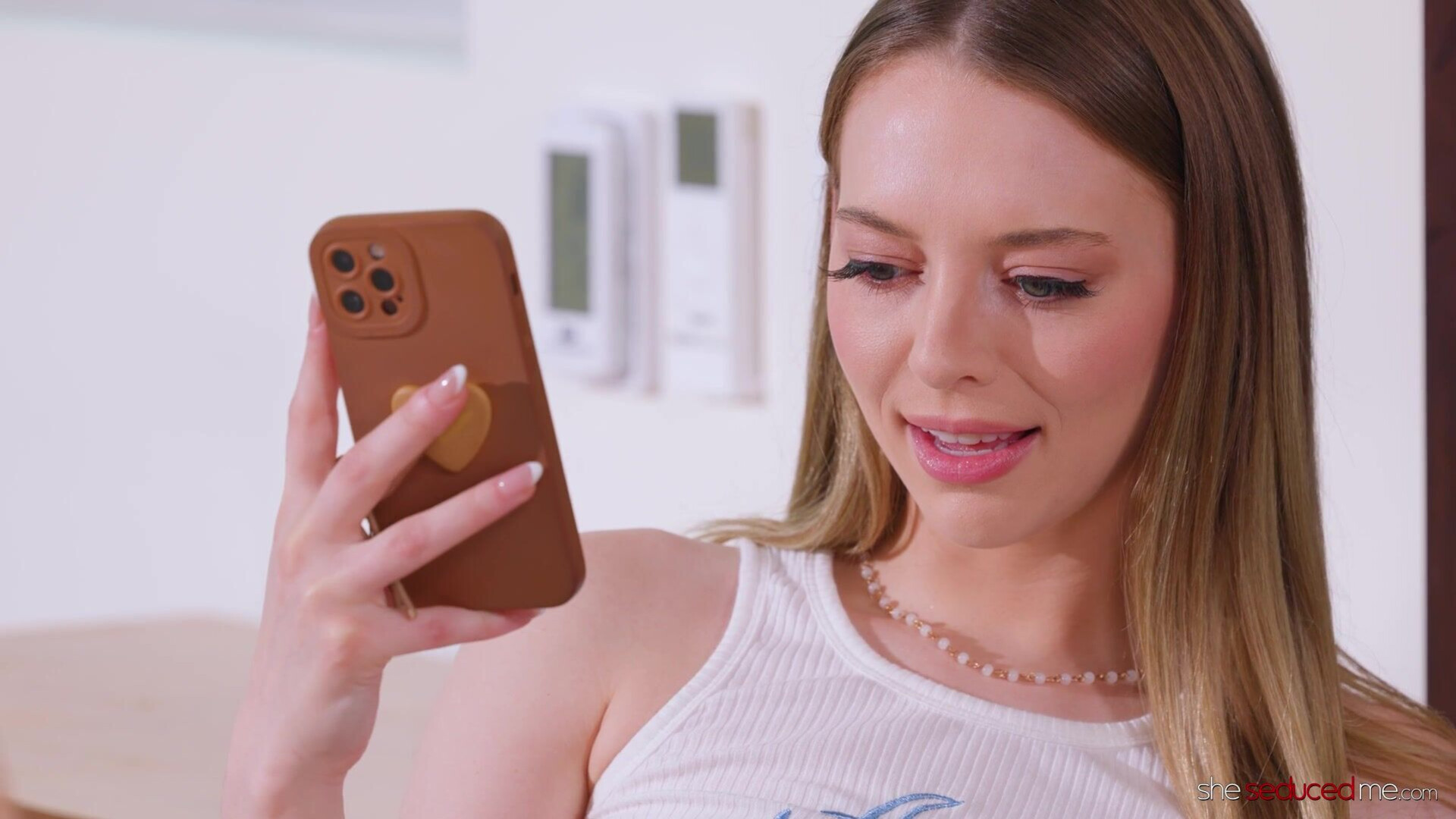 Lily Larimar, Scarlett Sage – Caught Her Stalking Me SheSeducedMe - slim - djdj - 5stars