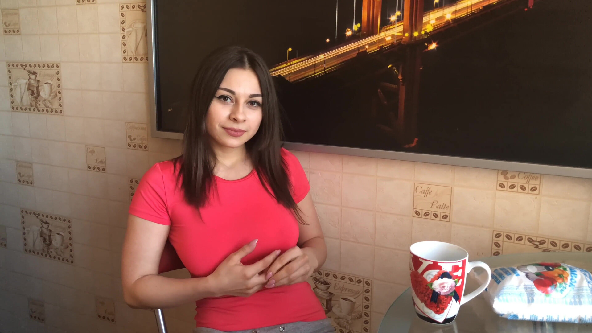 Lolly Lips A Neighbor Came To Meet At The Same Time And Have Sex - russian - amateur - hardcore
