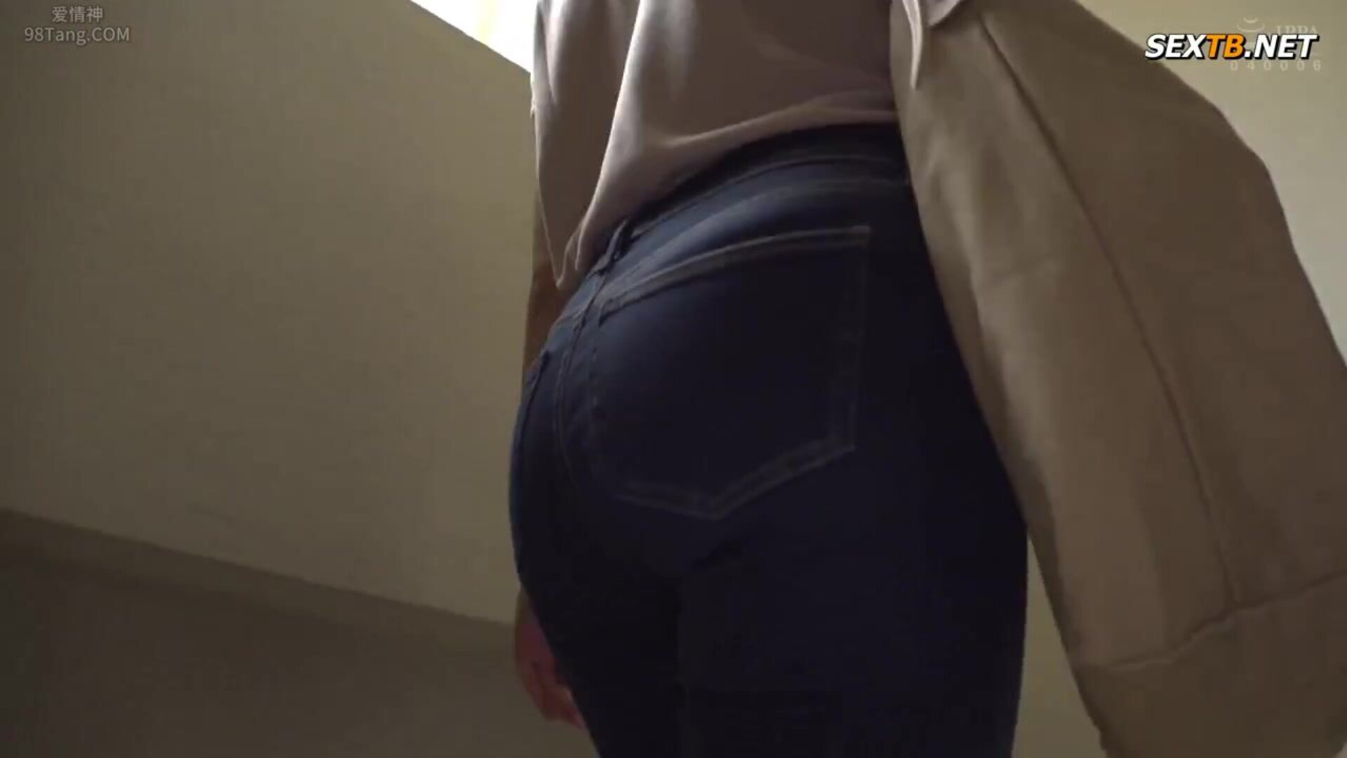 MRHP 025 Maid With Amazing Ass - babe