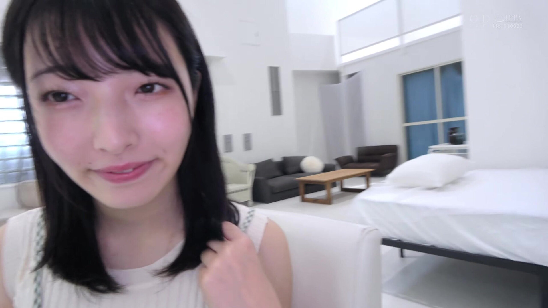 ST ZY 011 A university student with a sexually attractive body who aimed to be a nurs - babe