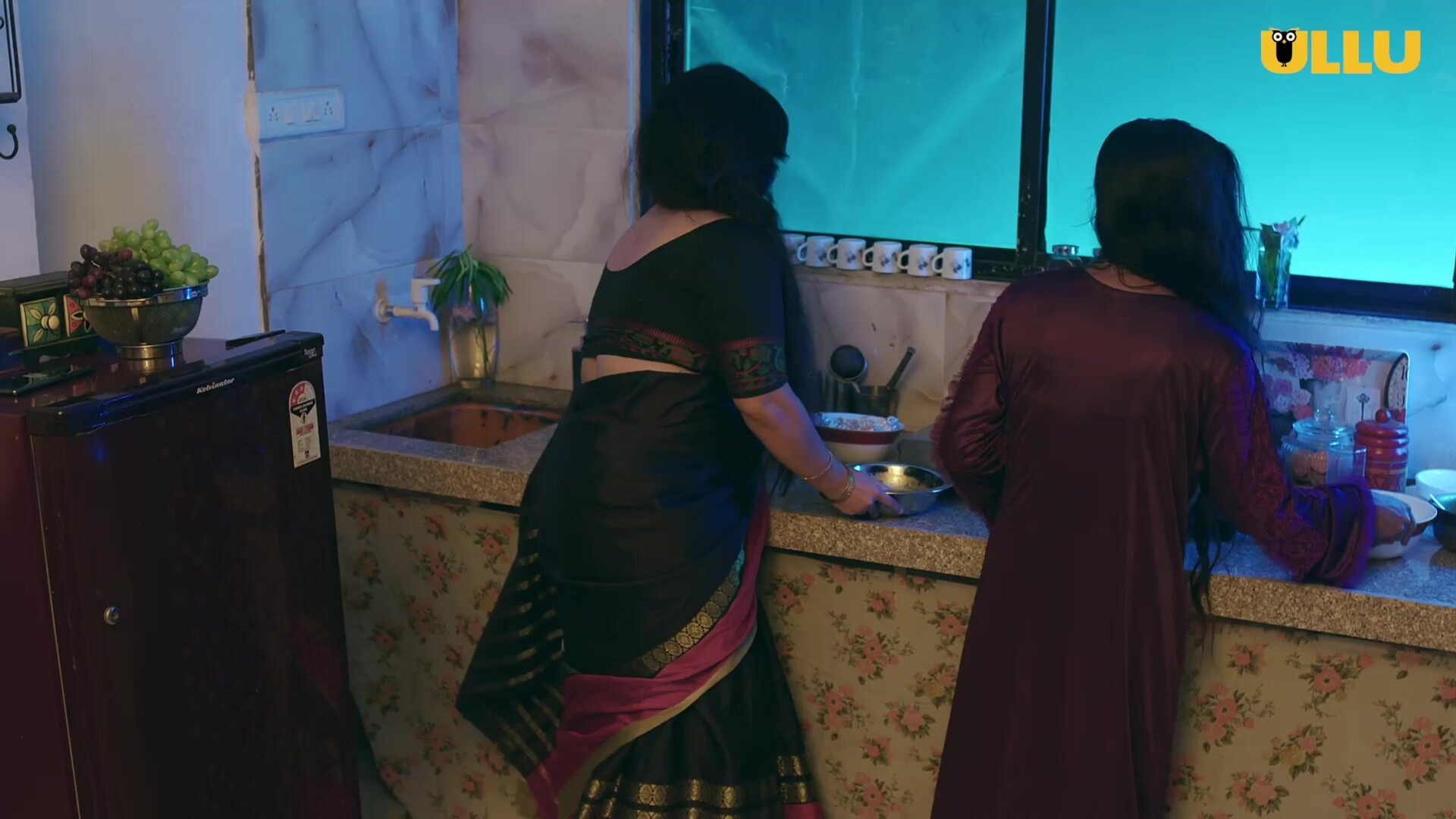 Saas, Bahu and NRI S01E01 - ass