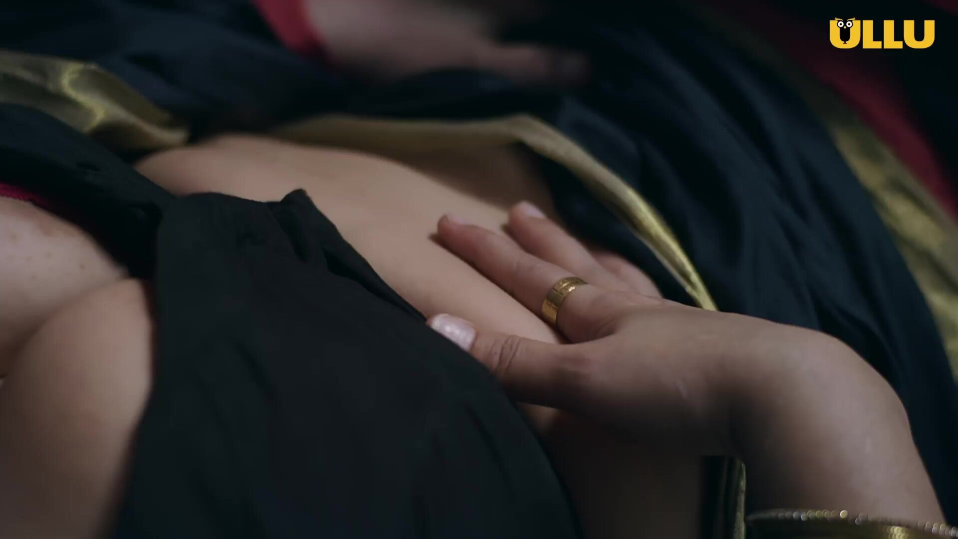 Saas, Bahu and NRI S01E01 - ass