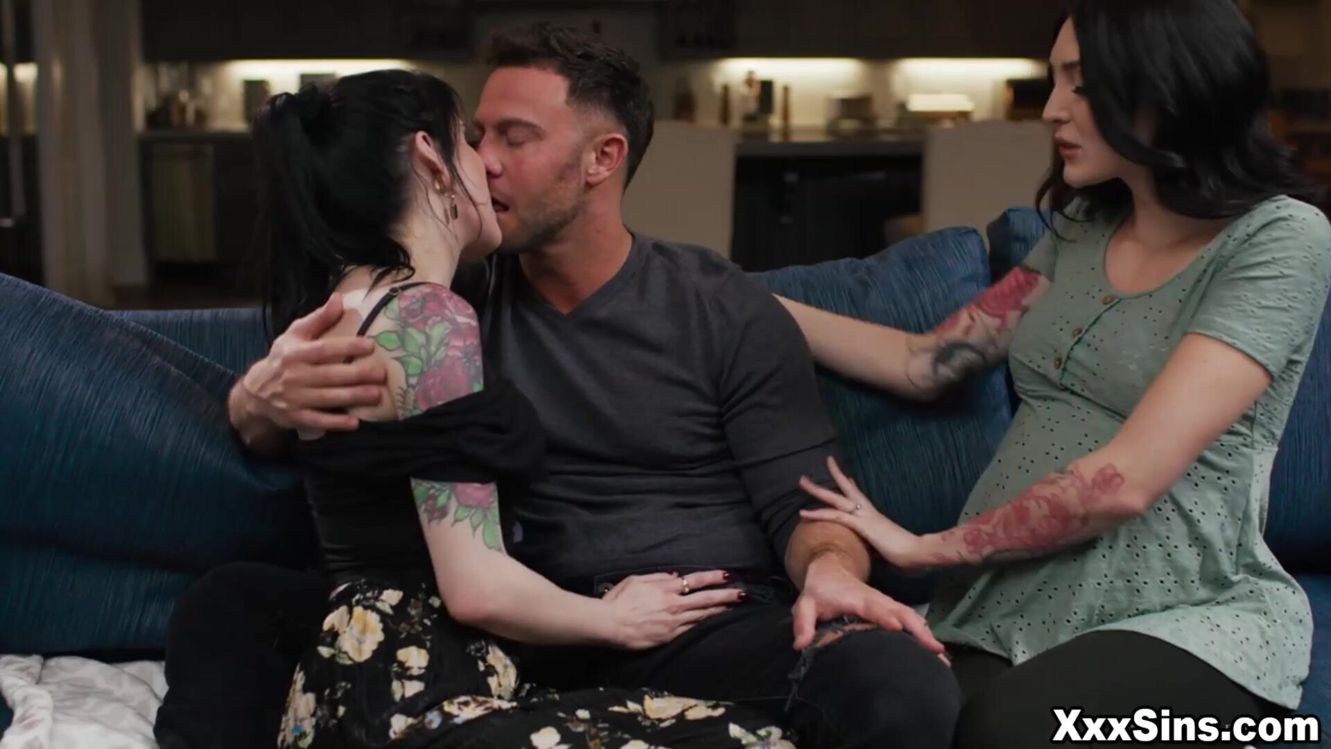 Seth lustfully bangs Anna De Ville - threesome - natural tits - 69 - facesitting - pussy to mouth - blowjob - deepthroat - big dick - ass - handjob