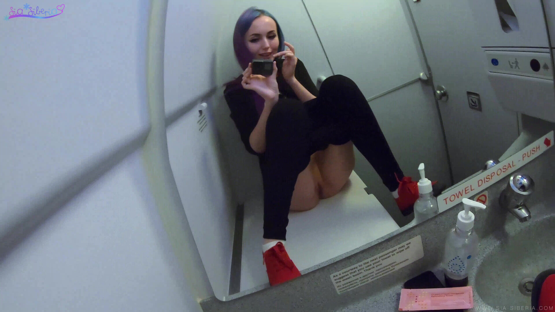SiaSiberia Airplane Pussy Play - cosplay - teen