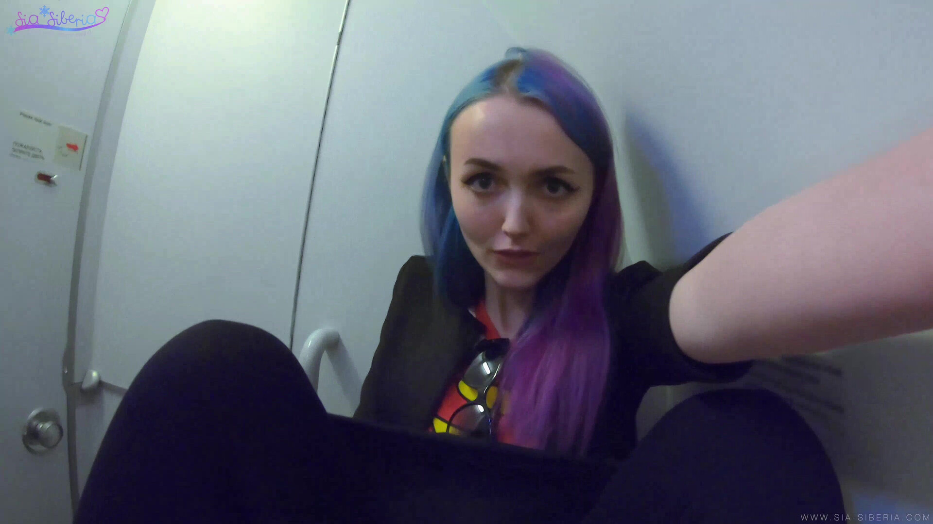 SiaSiberia Airplane Pussy Play - cosplay - teen