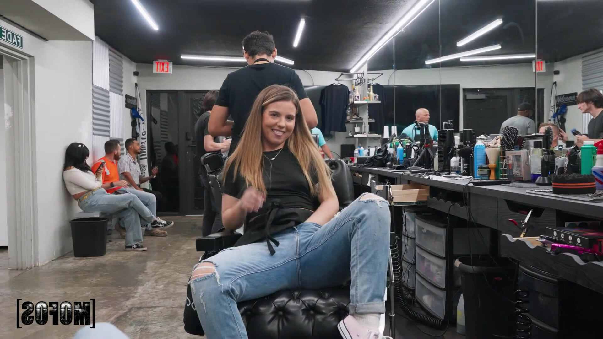 Sneaky Barber - sneaky - barber