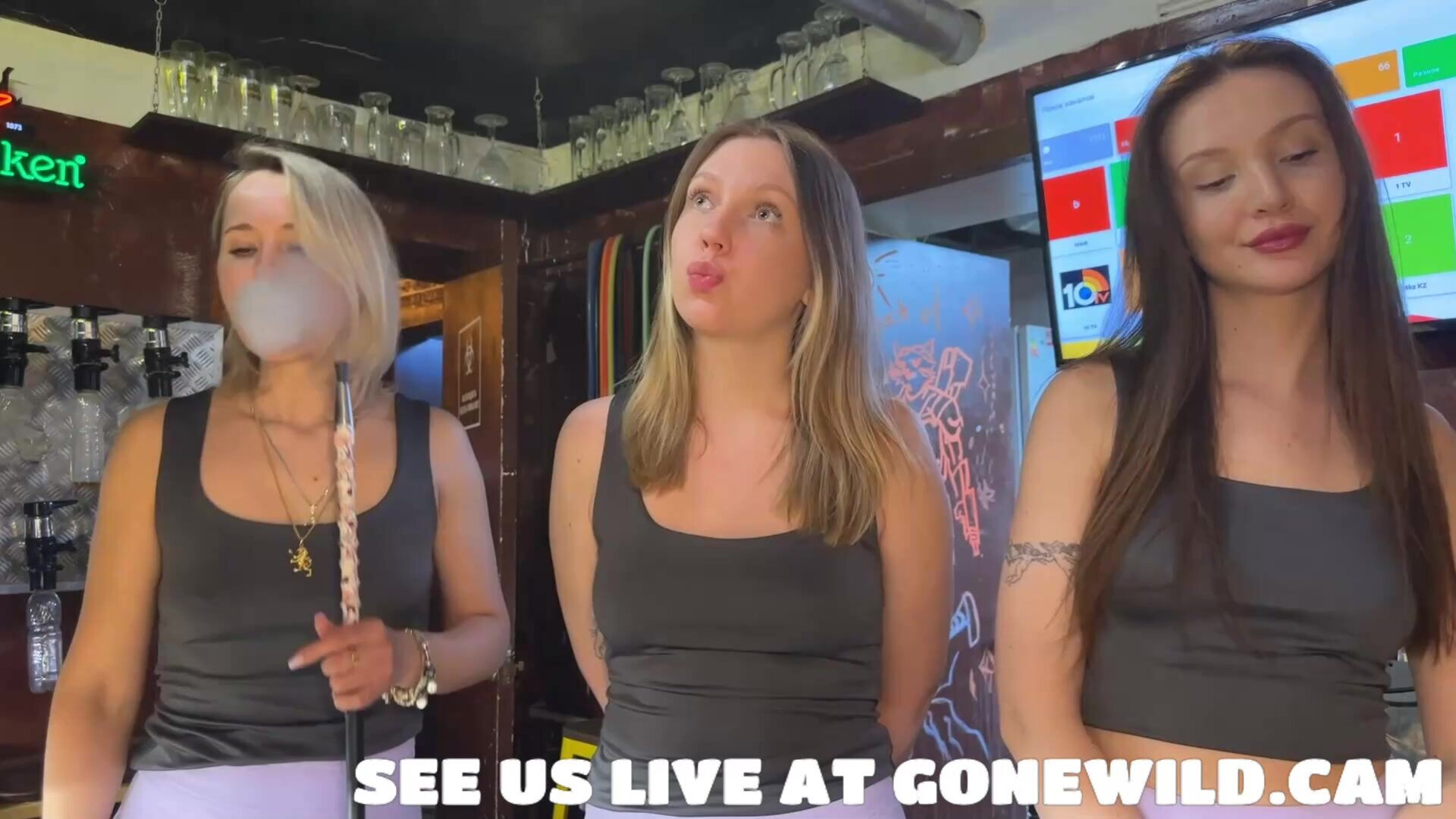 Wild Girls Strip & Toy Pussy - striptease - webcam - group - nude - pussy - toy - hookah - club - amateur - lesbian