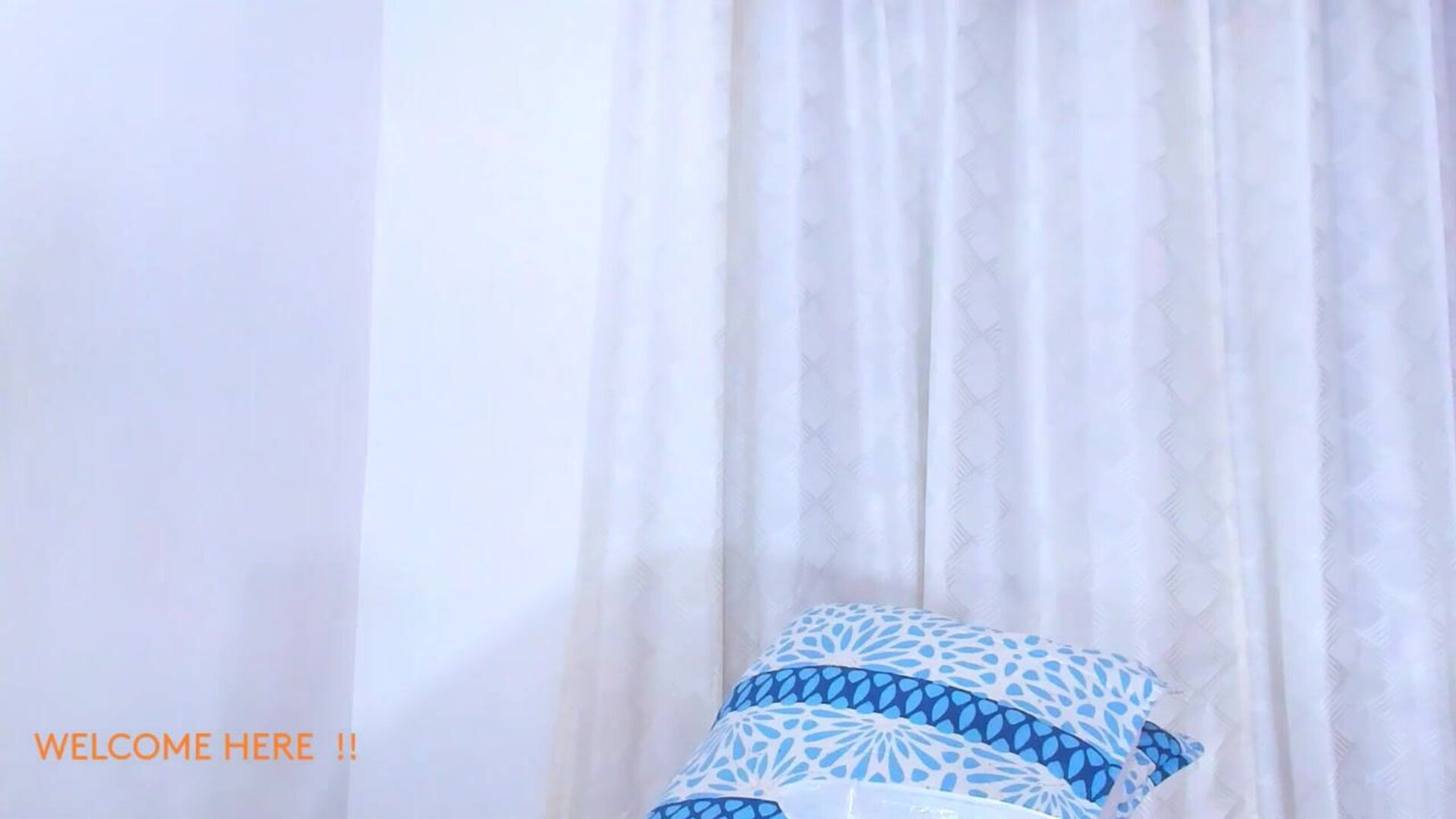 breendasmith69 2025 11 25 01h57m08s - webcam
