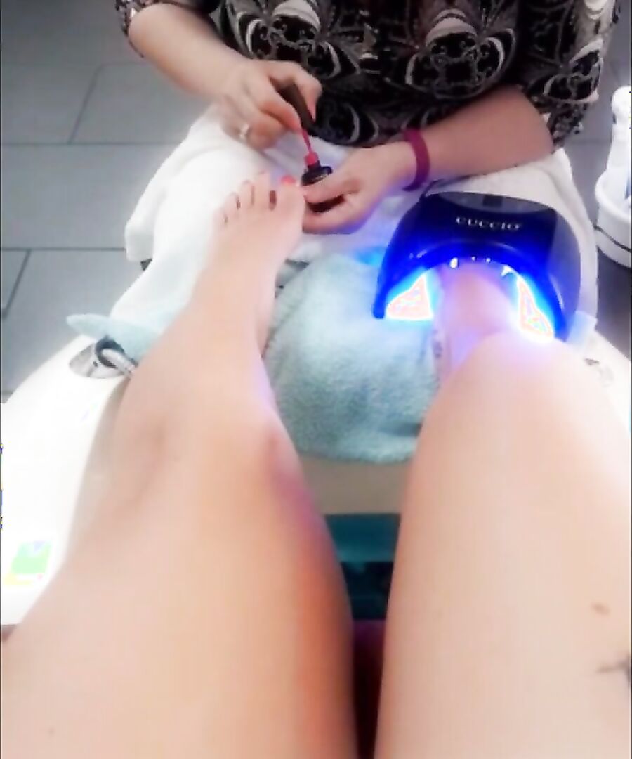 JasmineJames - Hot Pedicure Foot Fetish - ManyVids - fetish - milf - big dick - big tits - fake tits - pov - dirty talk