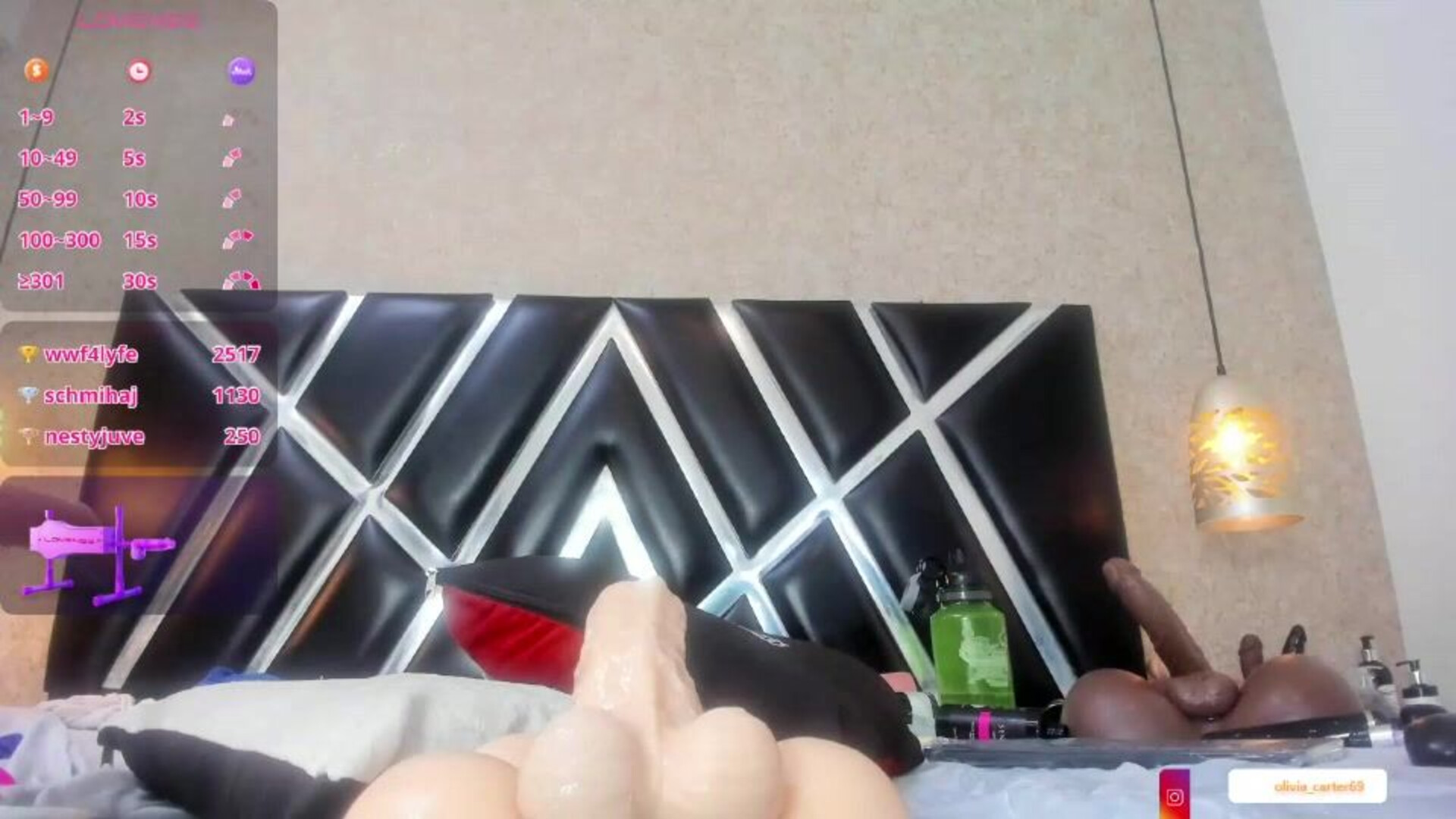 oliviacarter 2025 12 01 16h34m59s - webcam