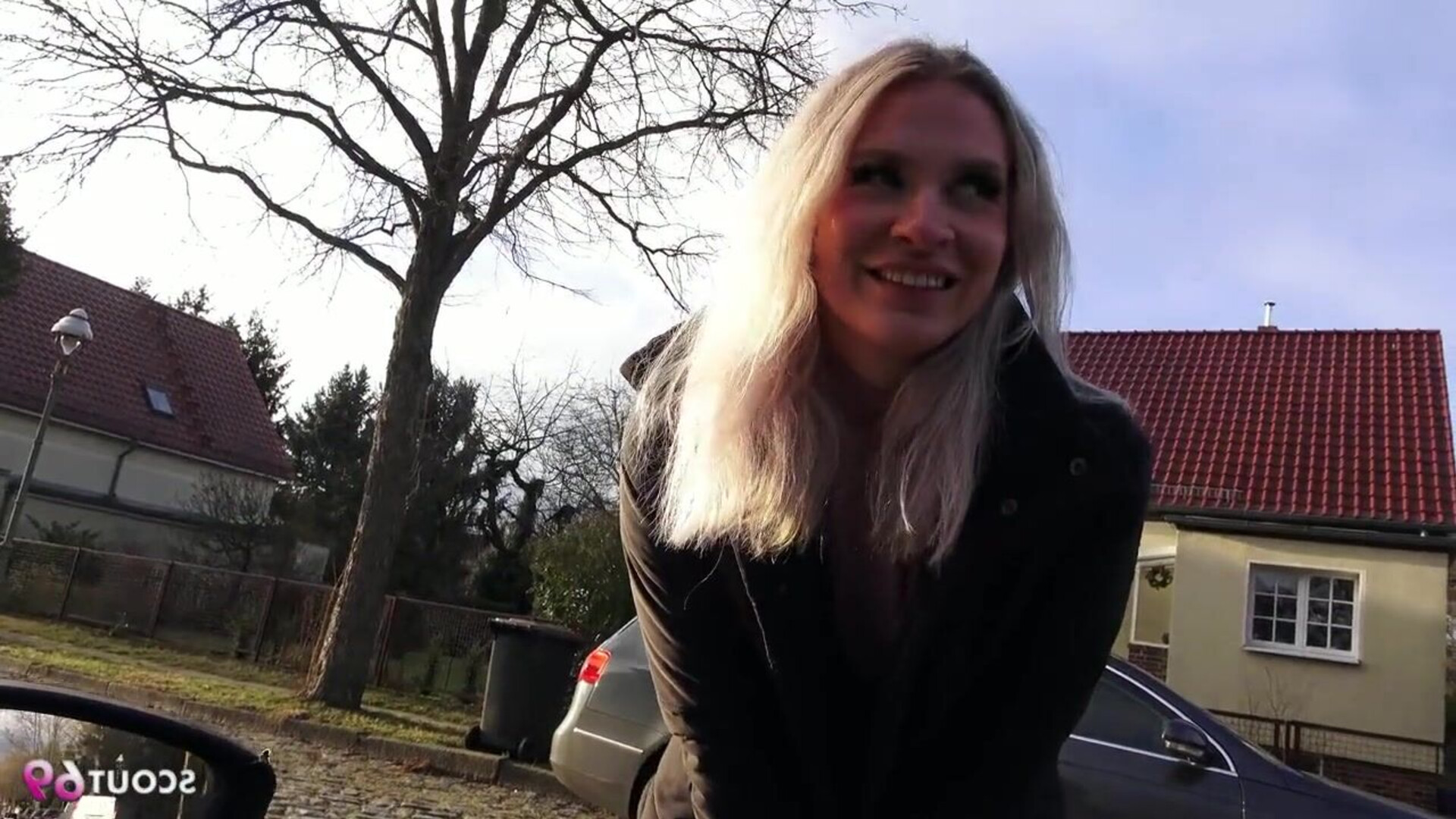 A fair haired young woman named Lisa initiated conversation and engaged in a provocat - blonde - blowjob - teen (18+) - german - cum in mouth - big cock - pick up - missionary - petite - real homemade