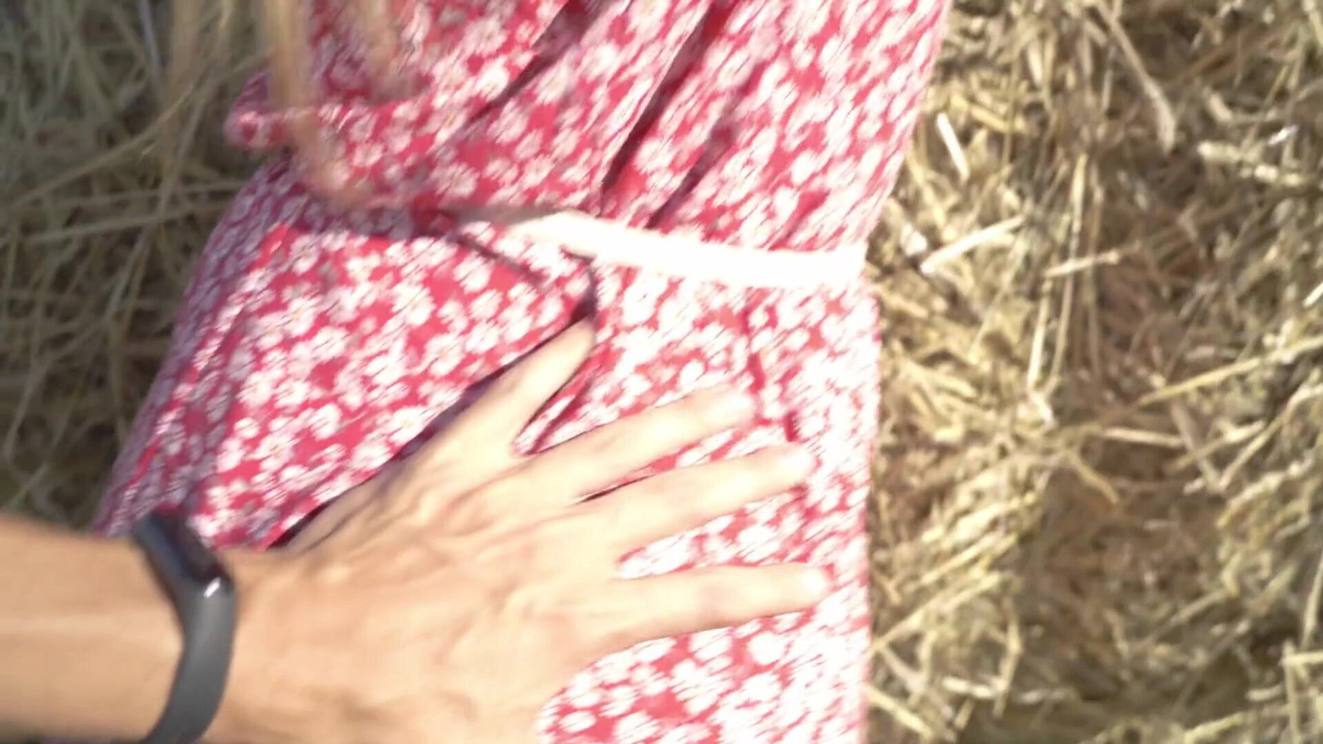 Bonniealex I Came When He Fucked Me In Doggystyle On A Haystack Public Sex - amateur - hardcore - public