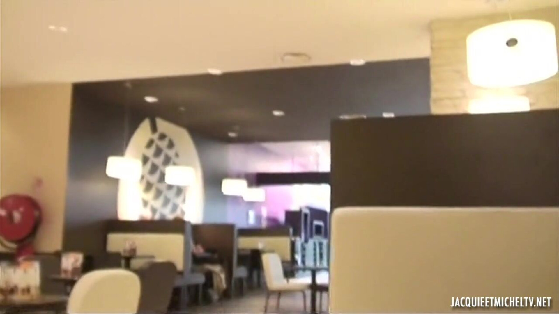 Casting in a fast food - milf - blowjob - big ass