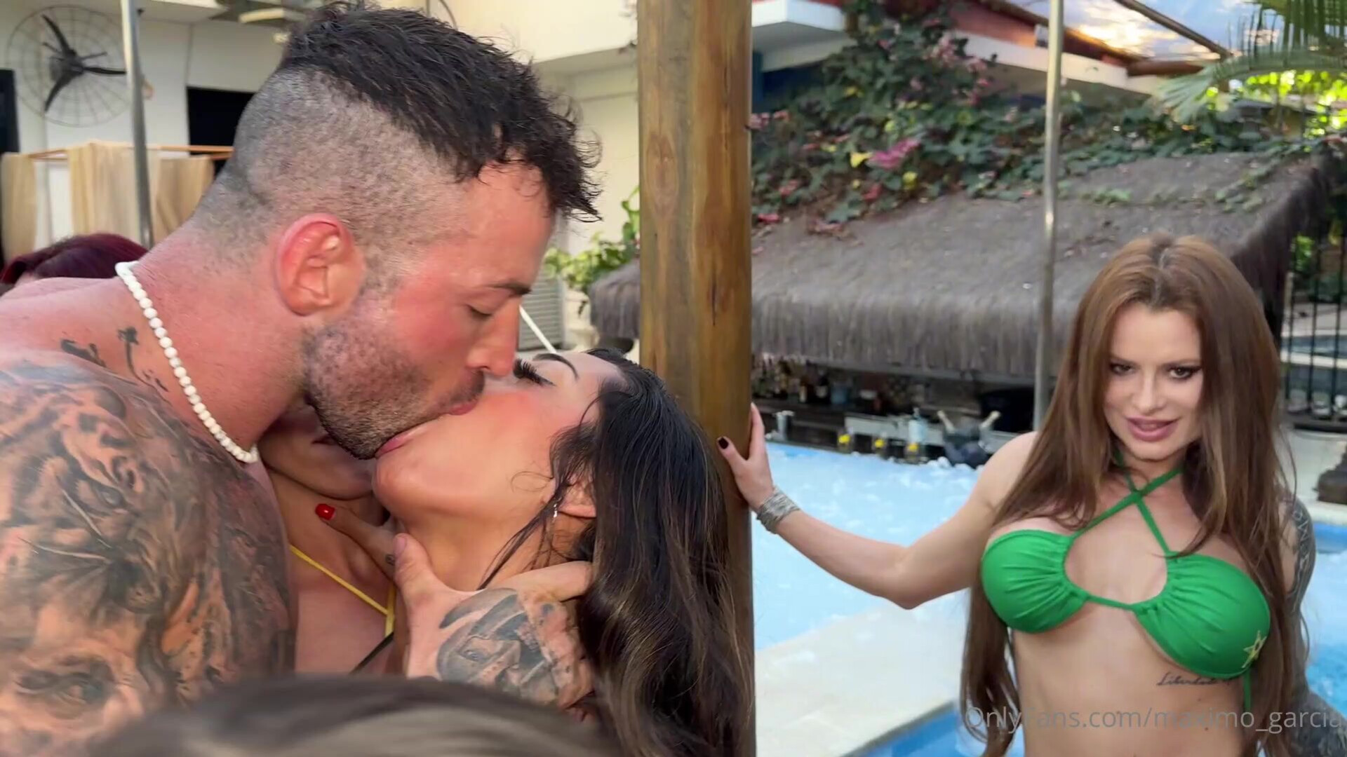 Gangbang In Brazil With 16 Hot Girls - maximo - garcia