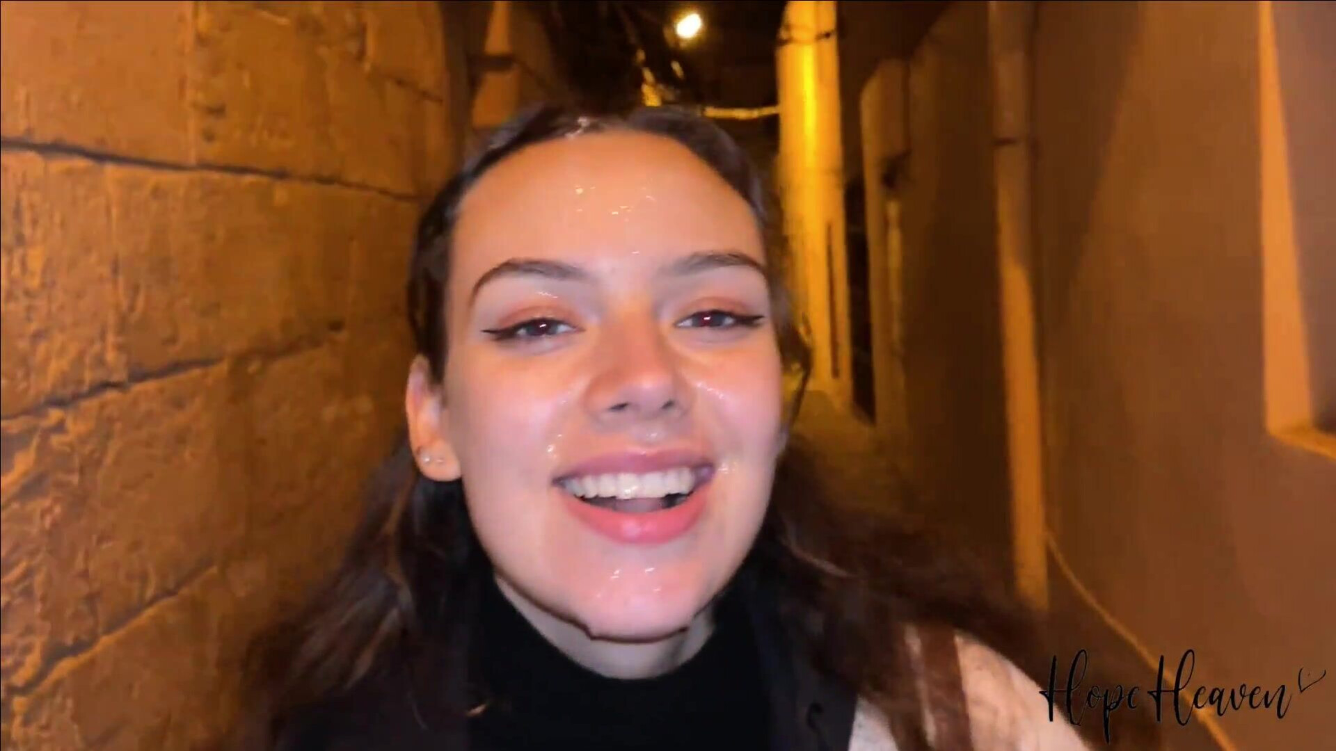 HopeHeaven Schneller oeffentlicher Fick und Face Spermawalk - brunette