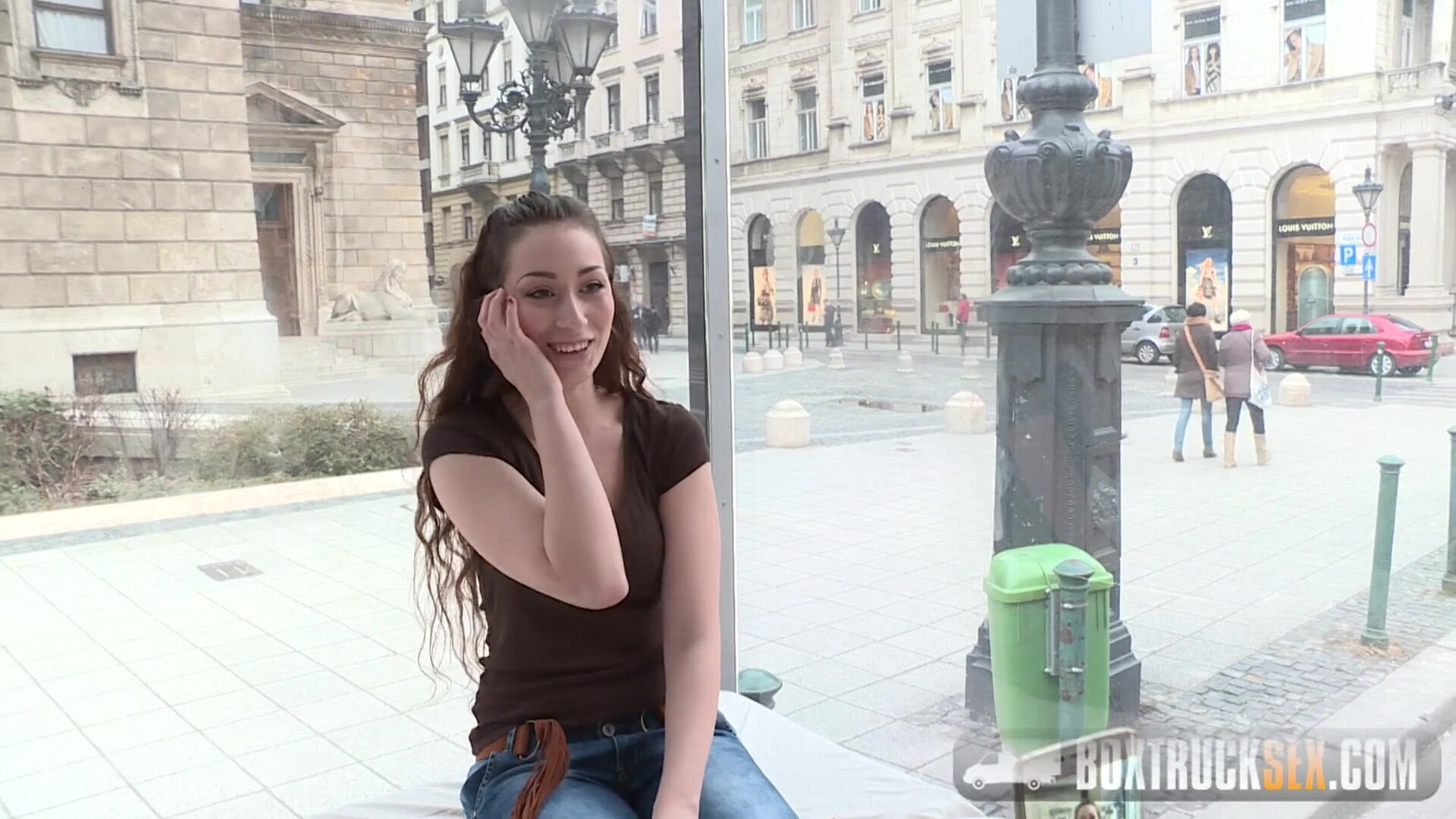 Leyla Bentho shows her oral skills - brunette