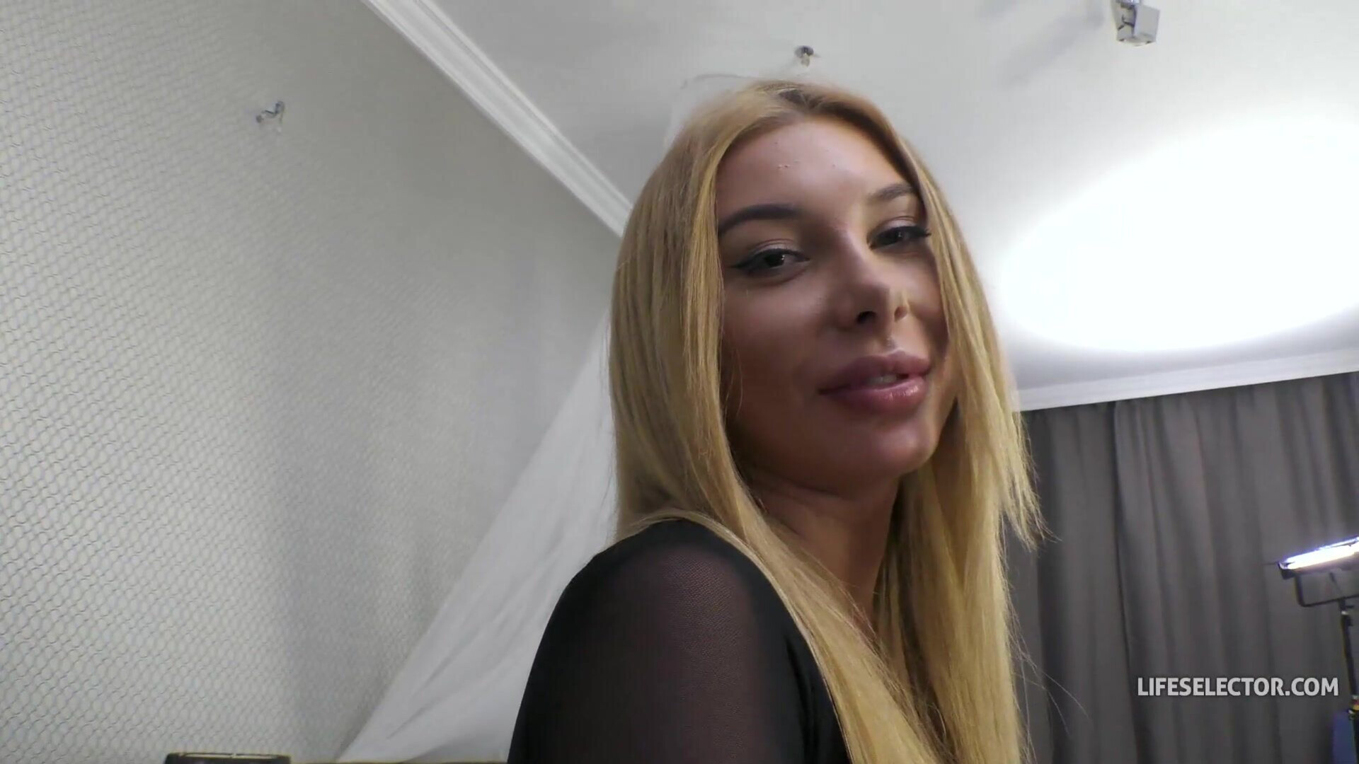 Marilyn Crystal Becoming Bad Santa - marilyn crystal - lifeselector - becoming - bad - santa - pov - blonde - big tits - hardcore - ukrainian