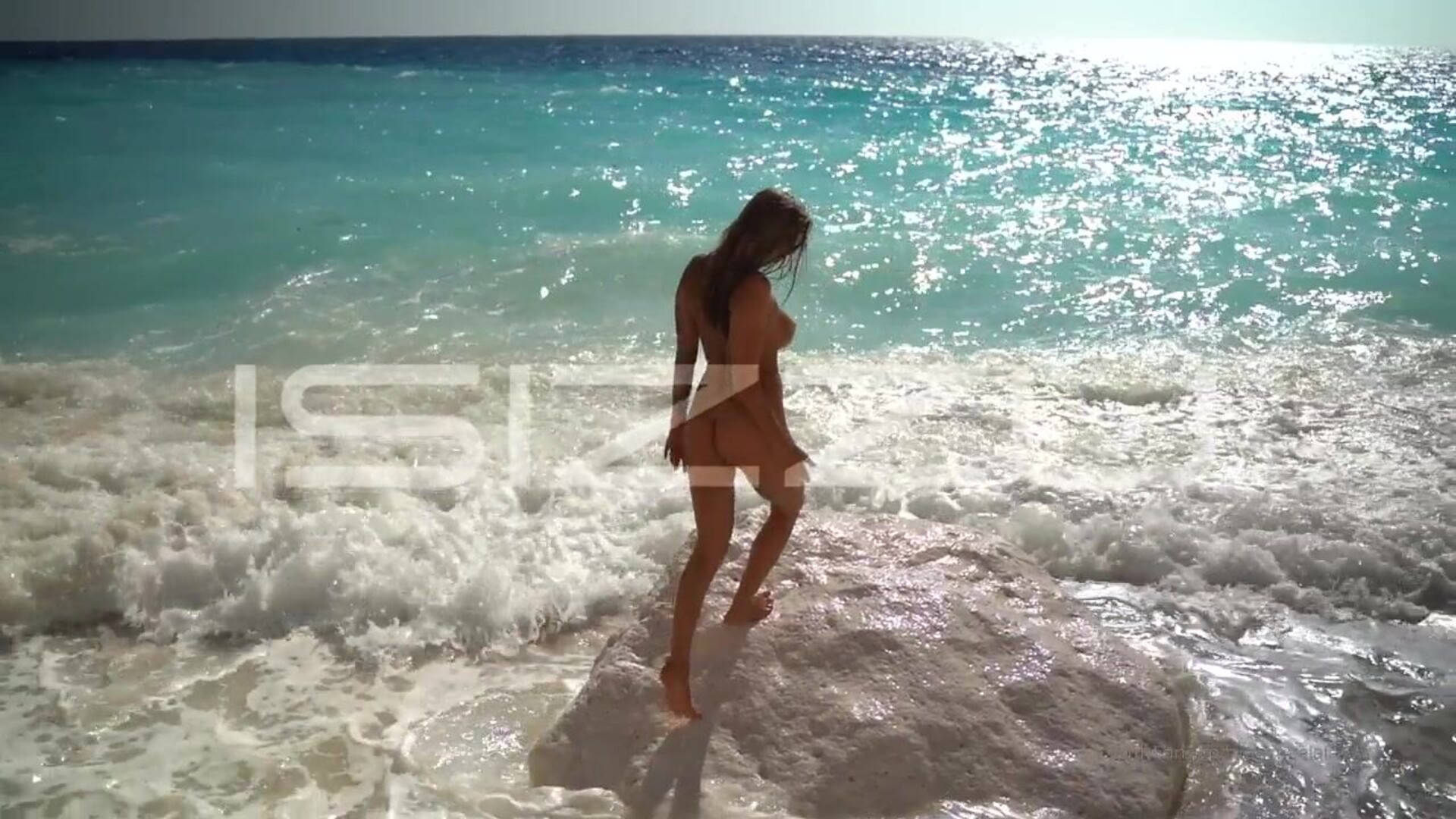 Michaela Isizzu Feelings On the beach Aphrodite - milf - masturbation - big tits