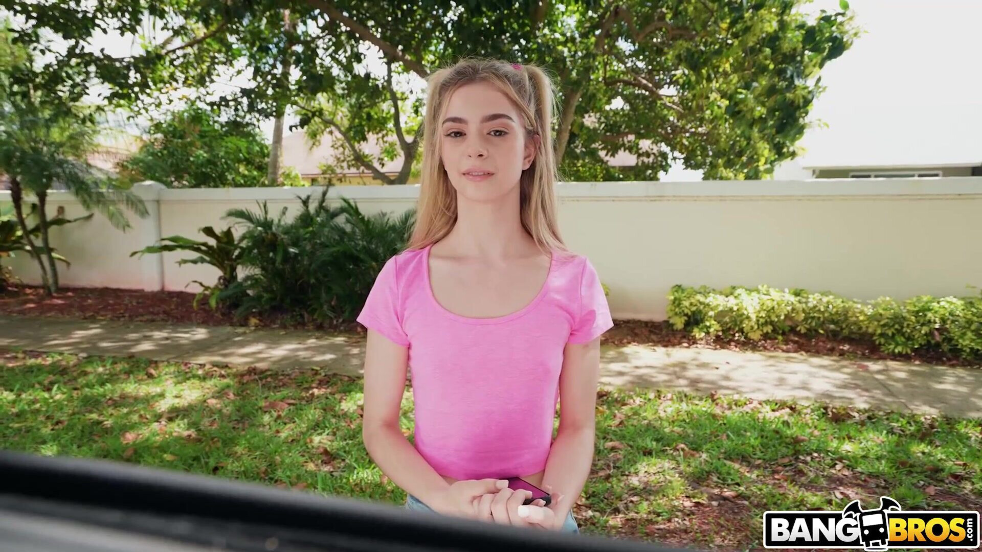 Molly Little BUS 1080p - slim - djdj